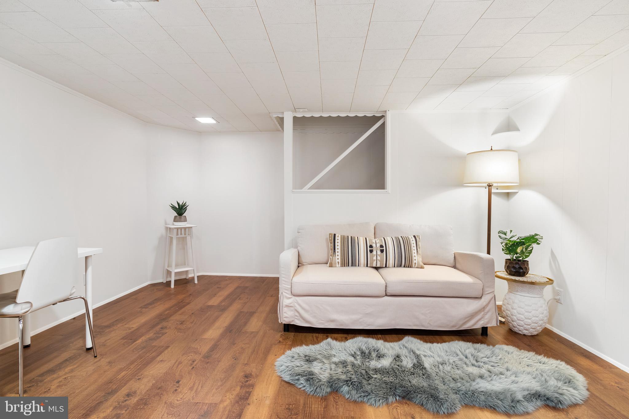 OAKLEIGH MANOR - Residential