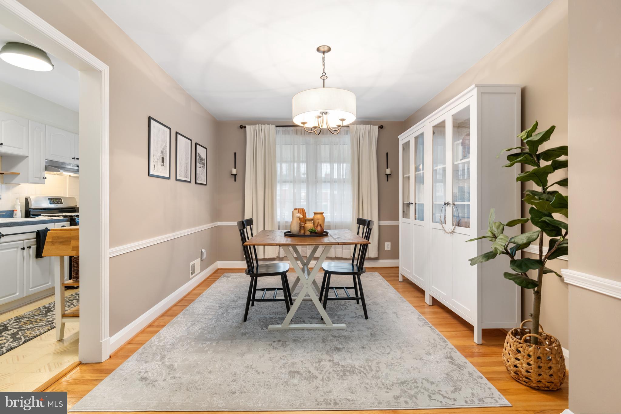 OAKLEIGH MANOR - Residential