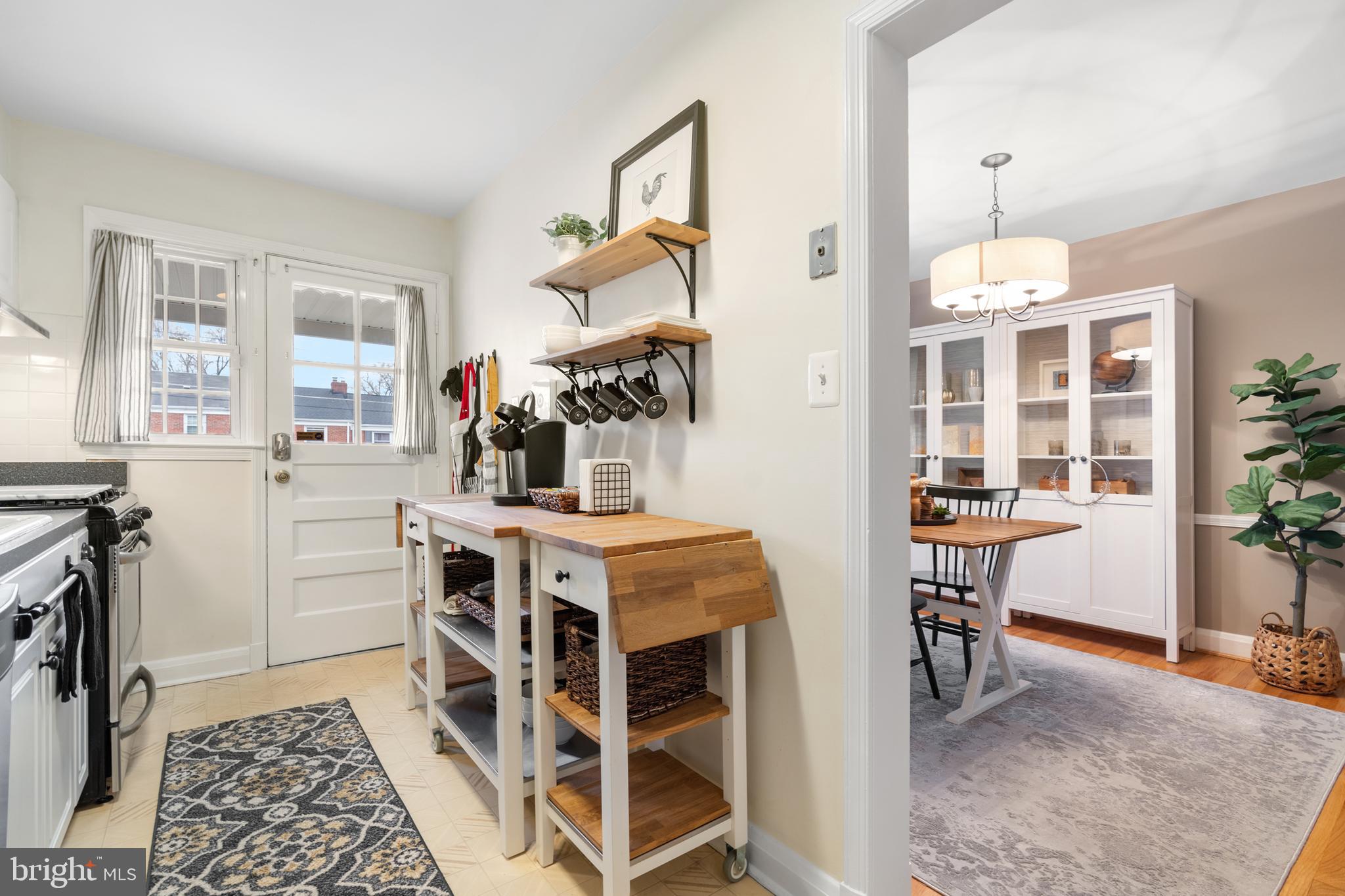 OAKLEIGH MANOR - Residential