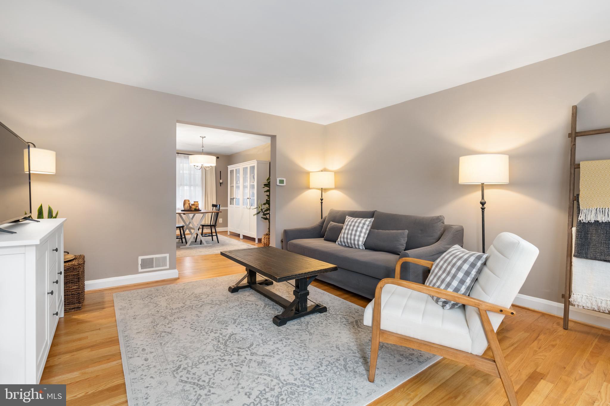 OAKLEIGH MANOR - Residential