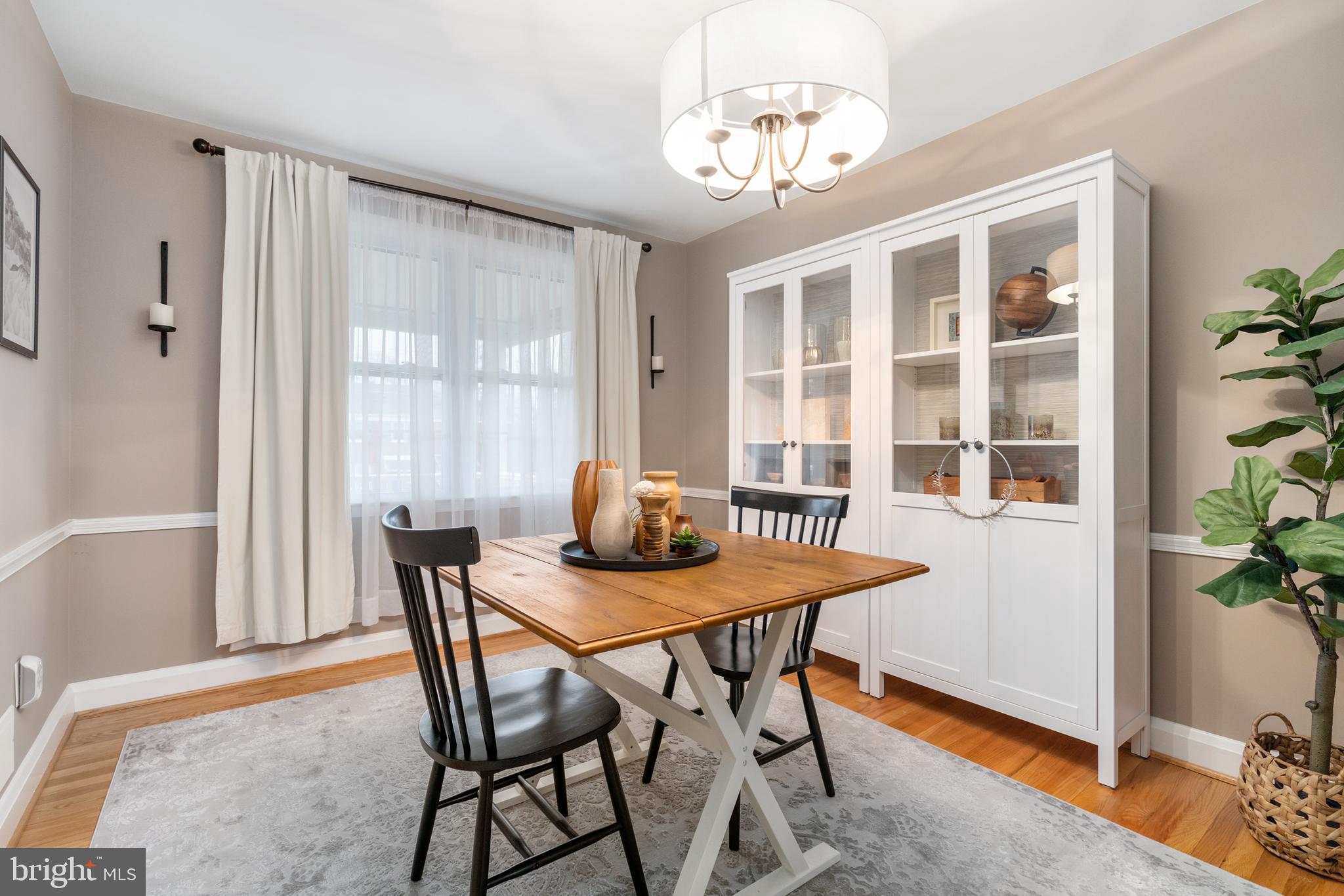 OAKLEIGH MANOR - Residential