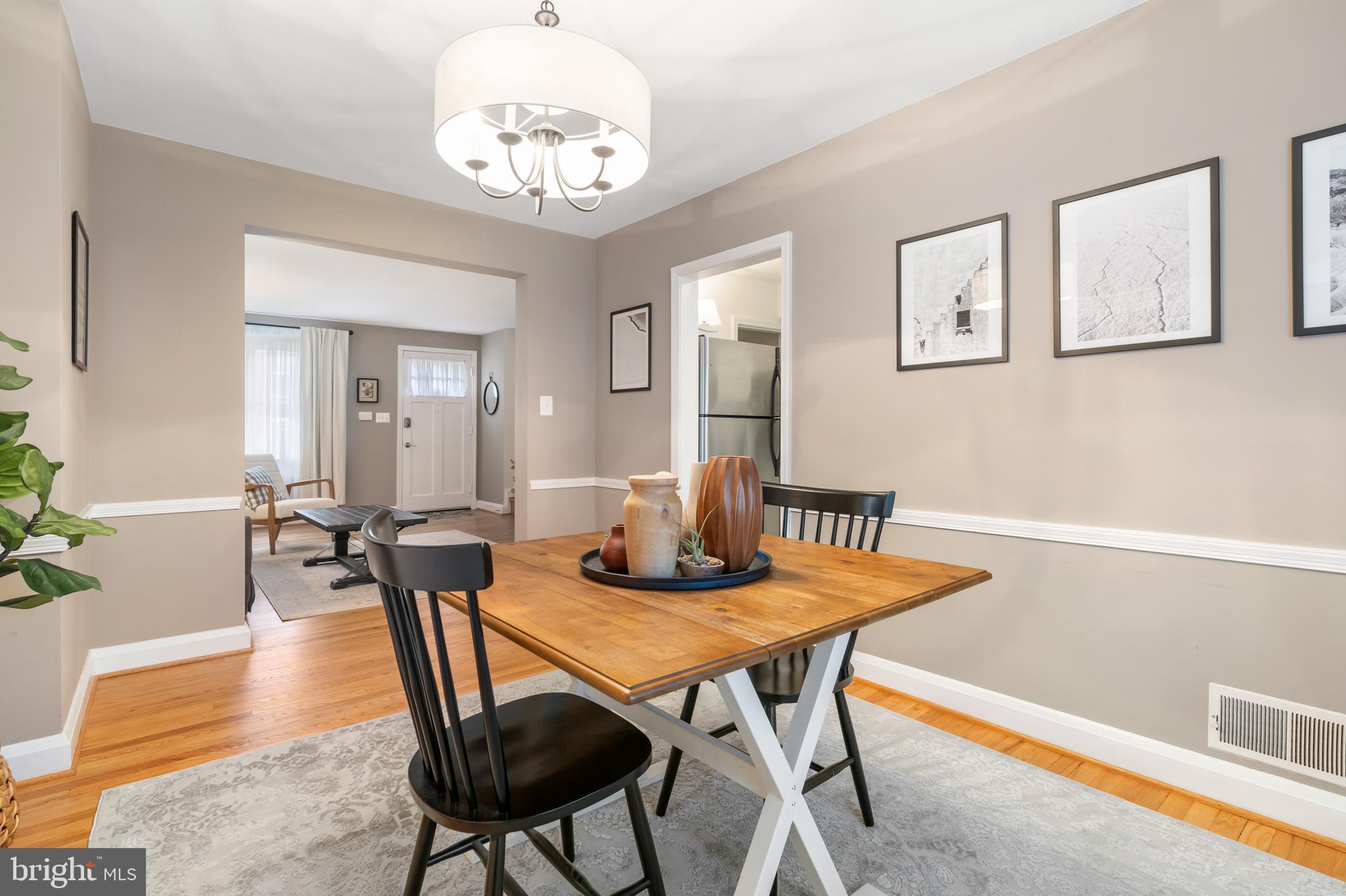 OAKLEIGH MANOR - Residential