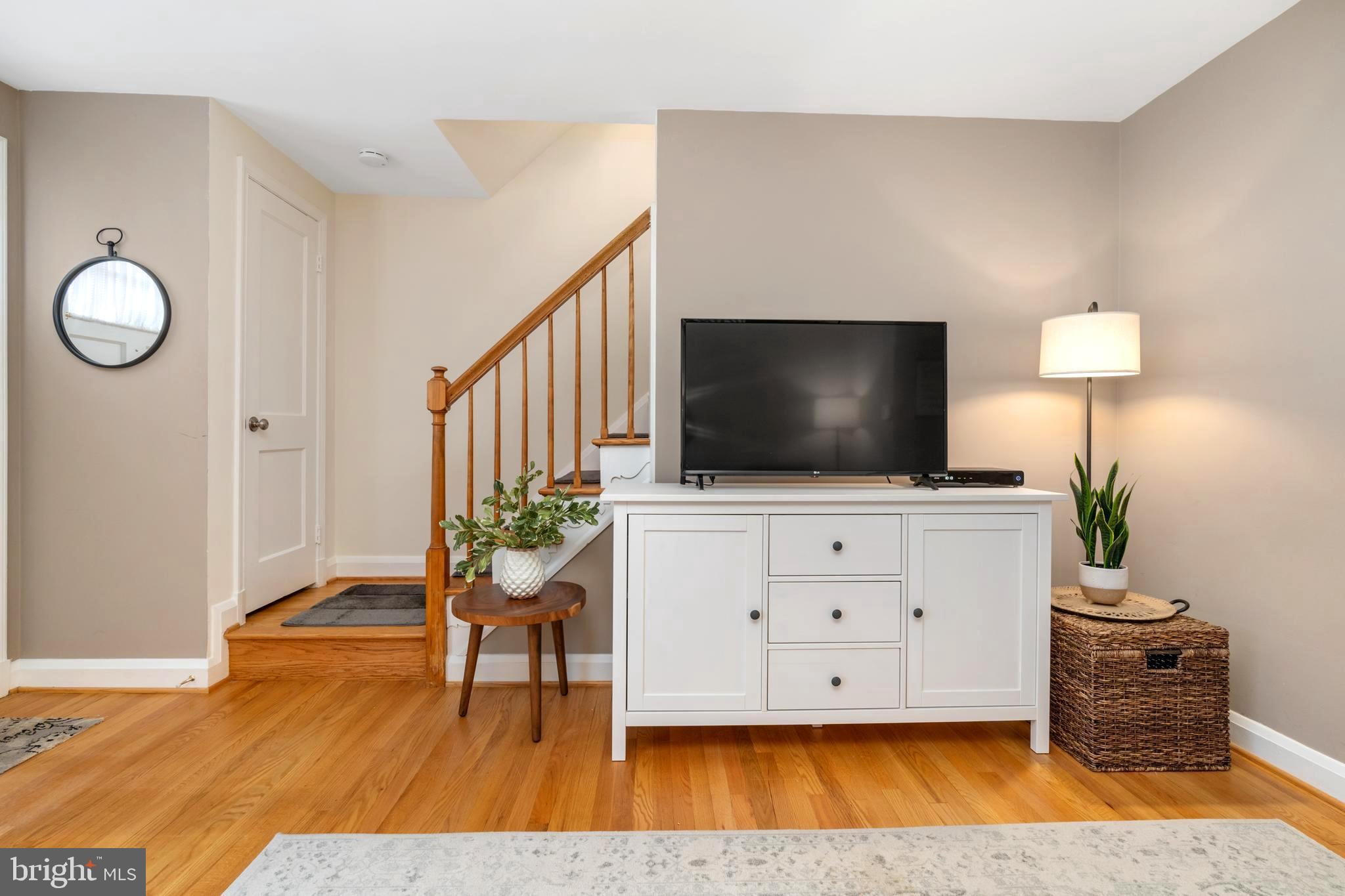 OAKLEIGH MANOR - Residential