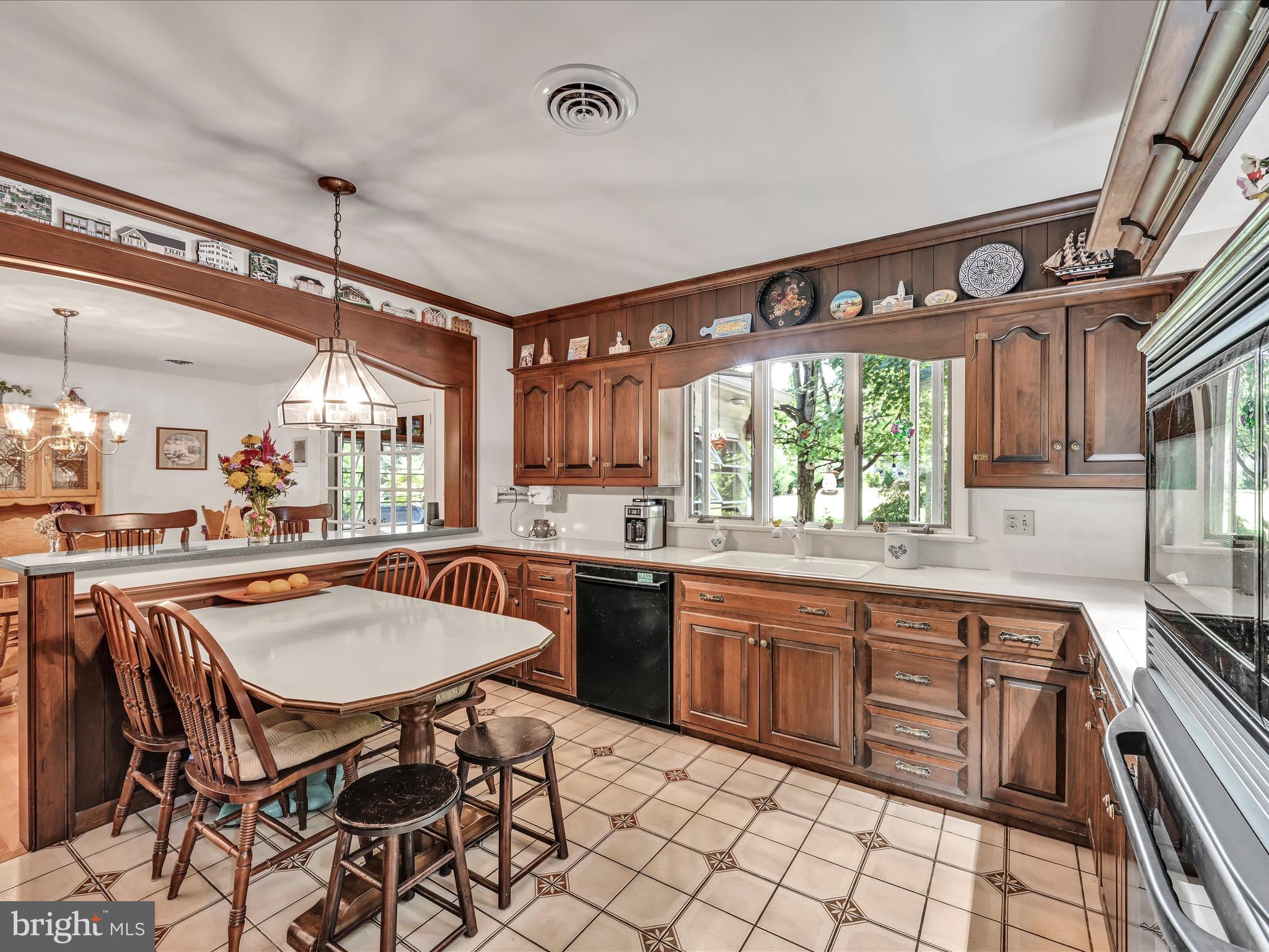 GREEN ACRES - Residential