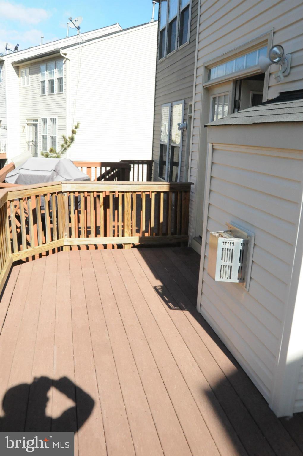 VISTA GARDENS PLAT 1> - Residential Lease