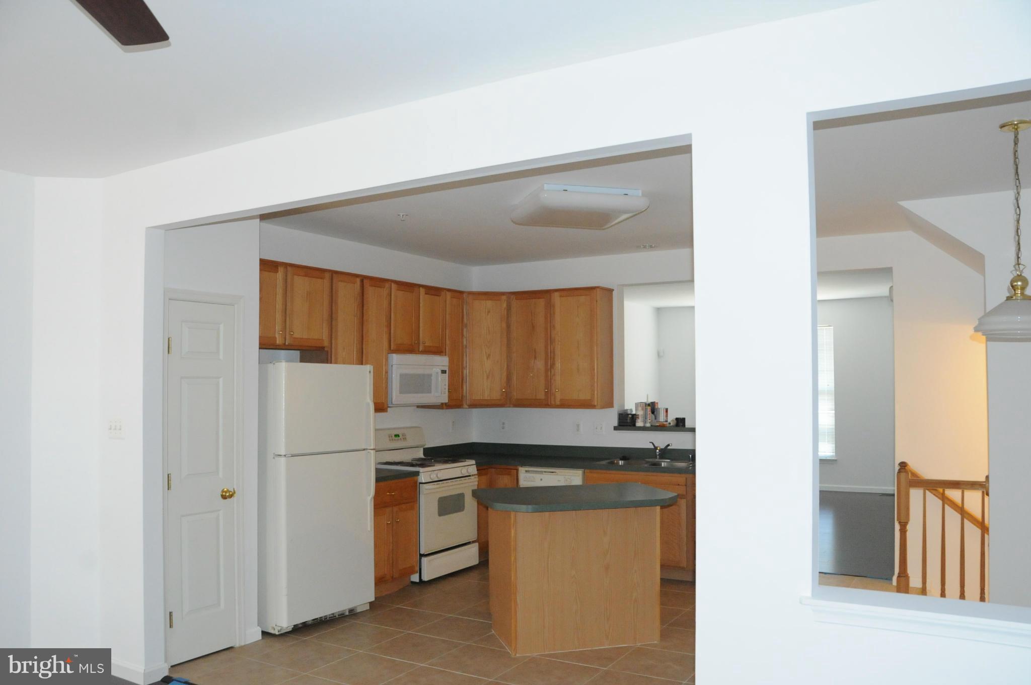 VISTA GARDENS PLAT 1> - Residential Lease