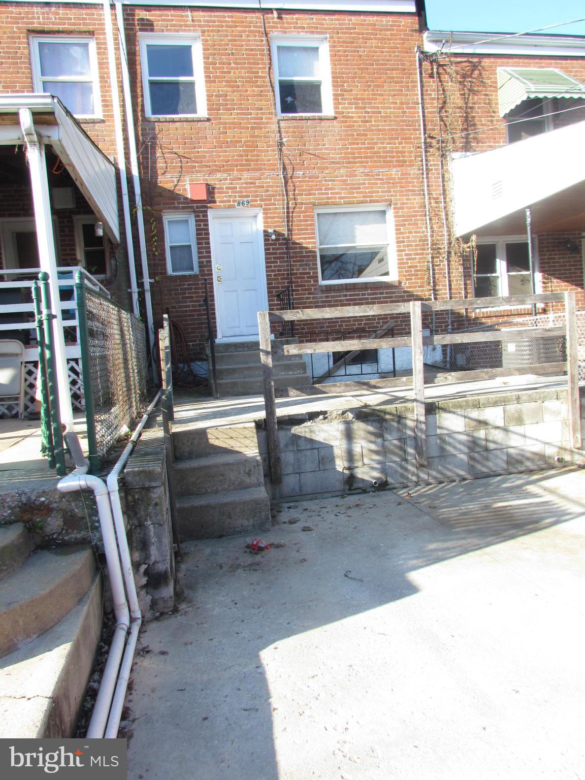 GRAY MANOR HOMES - Residential Lease