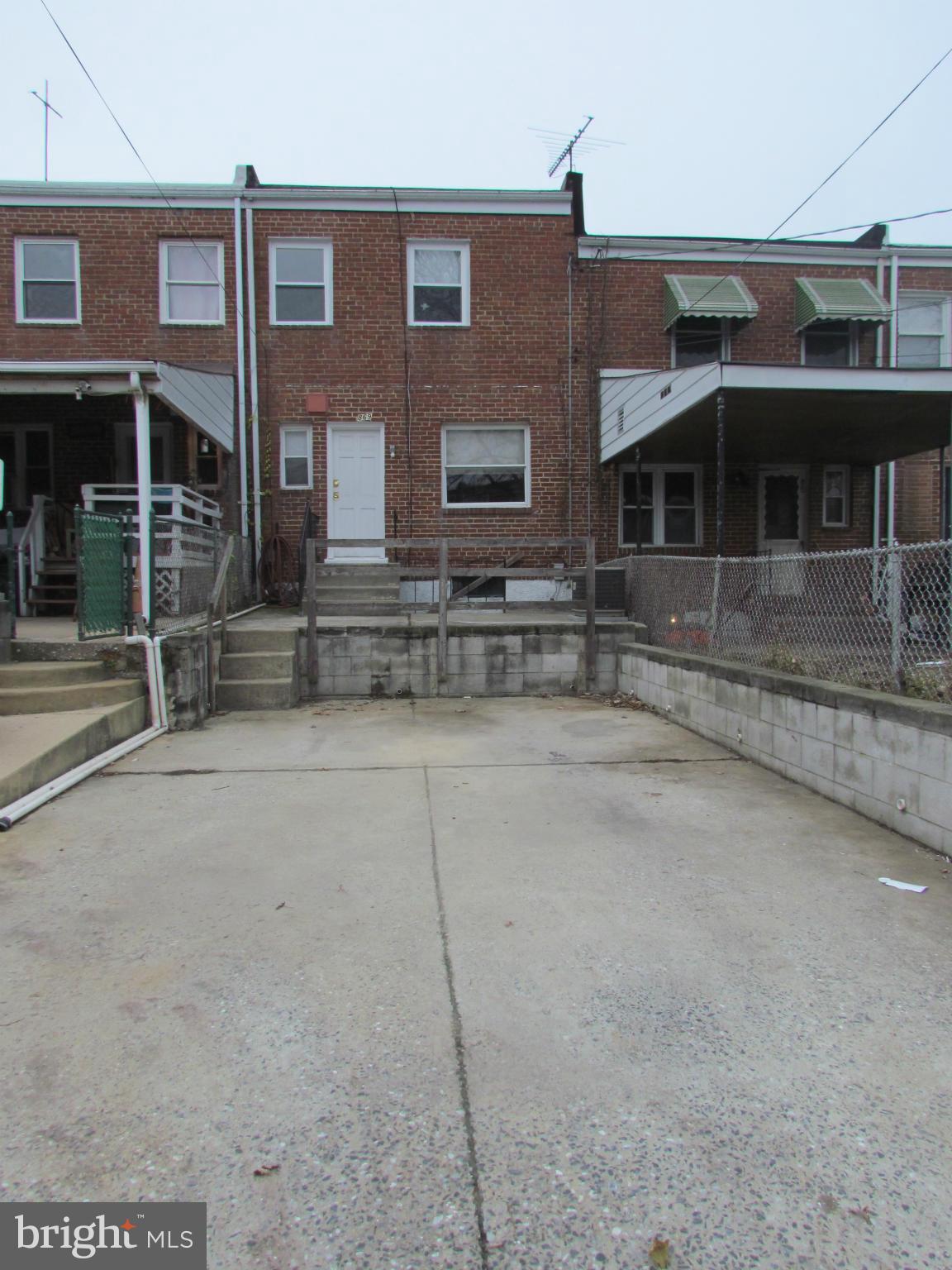 GRAY MANOR HOMES - Residential Lease