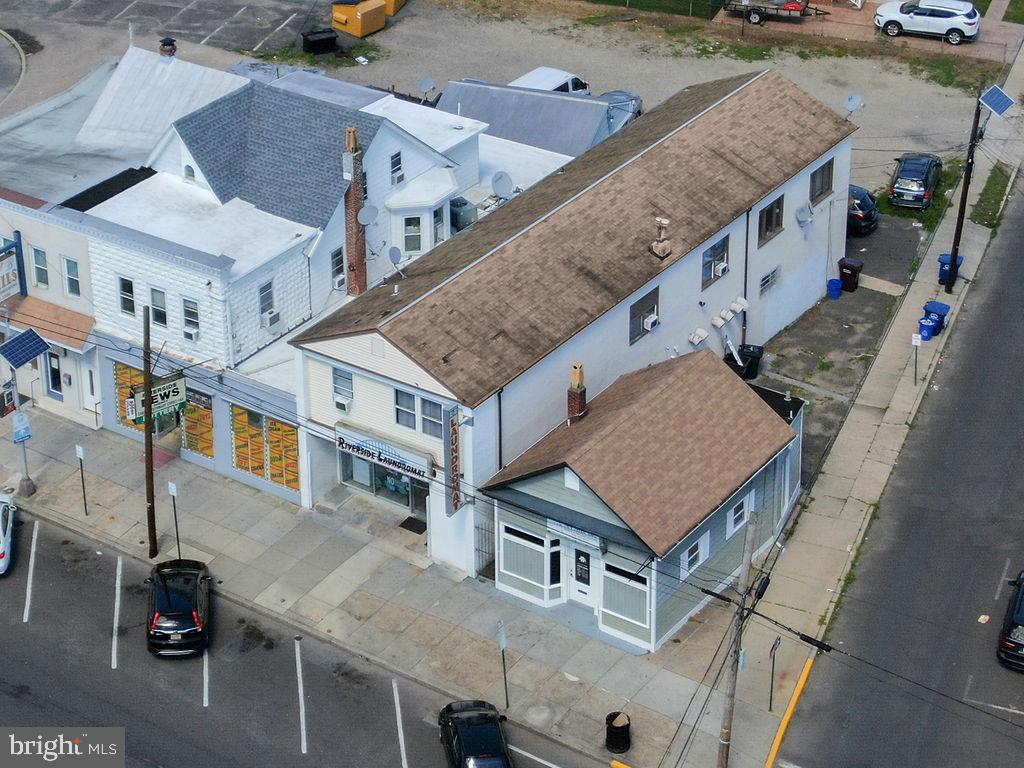 121 S PAVILION AVENUE