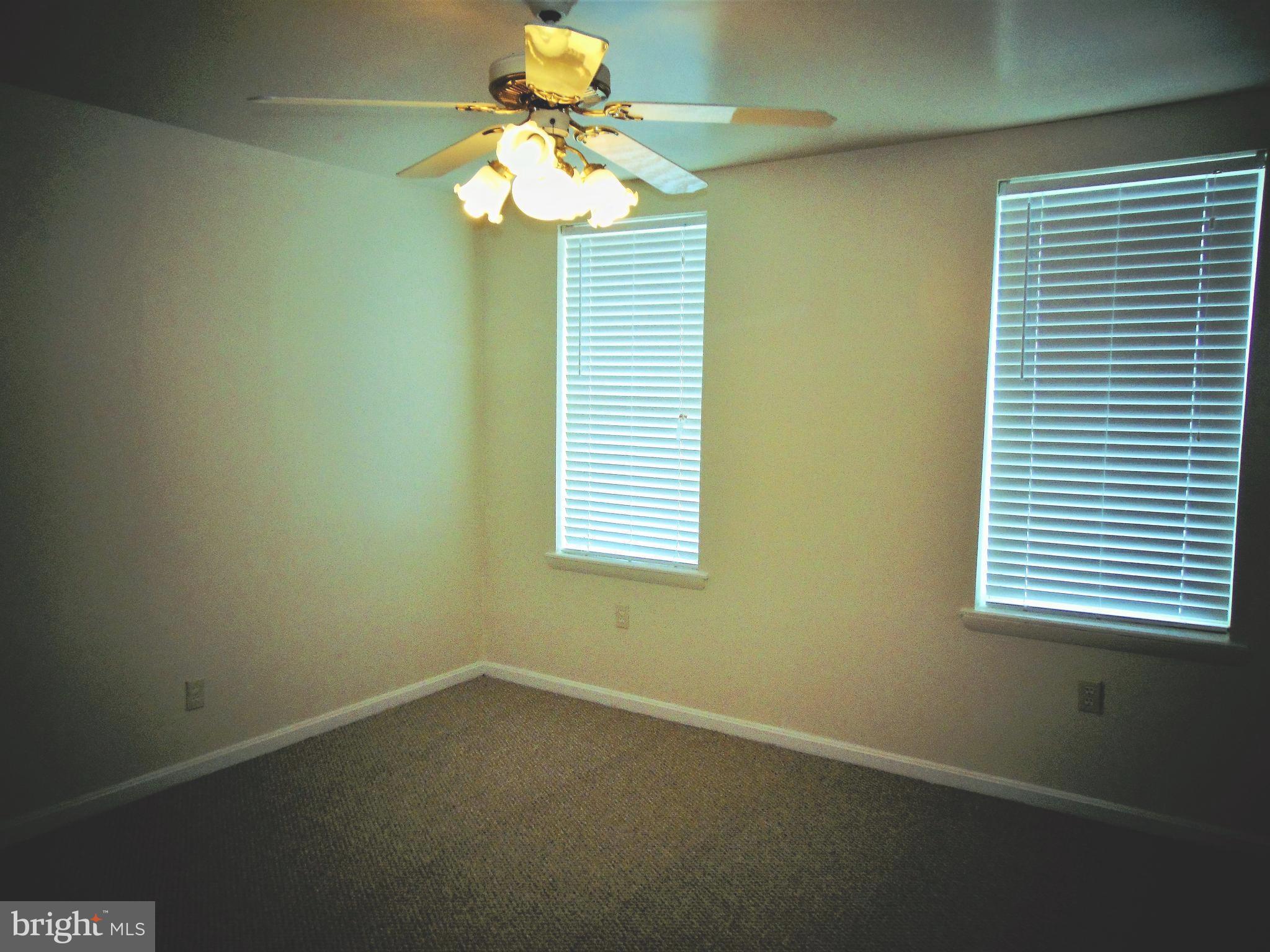 HIGHLANDTOWN - Residential Lease