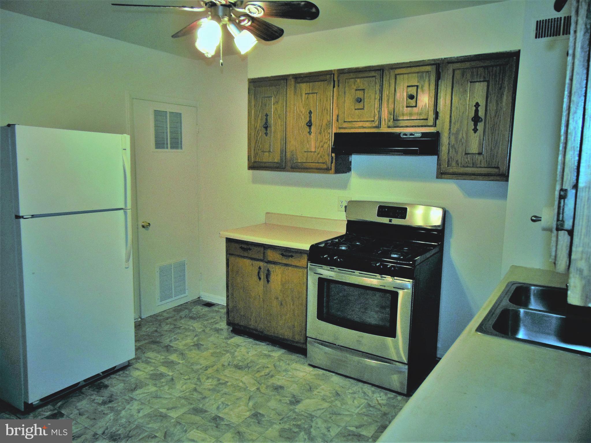 HIGHLANDTOWN - Residential Lease