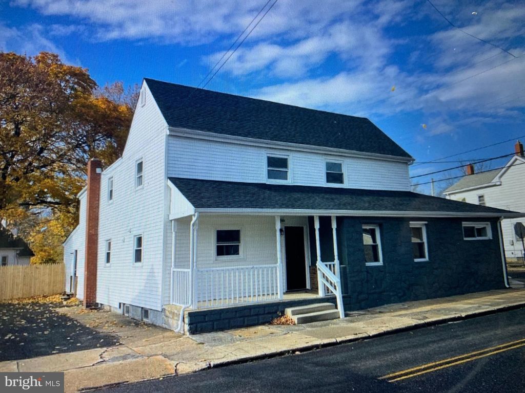 Photo of 401 Blue Bell Road #C, WILLIAMSTOWN, NJ 08094 (MLS # NJGL2065582)