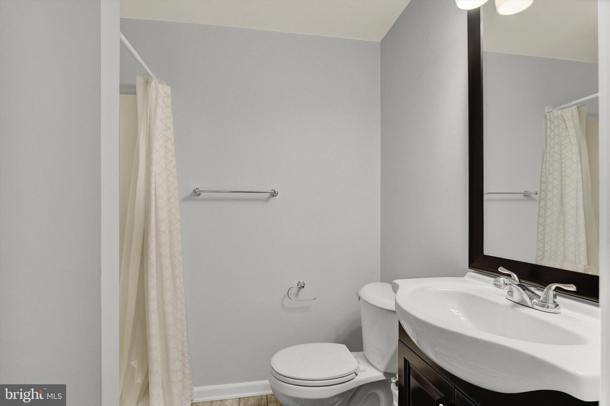 IVY HILLS - Residential