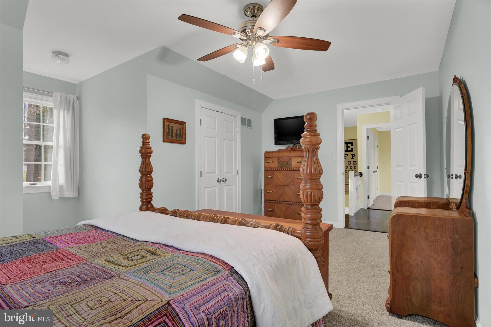 IVY HILLS - Residential