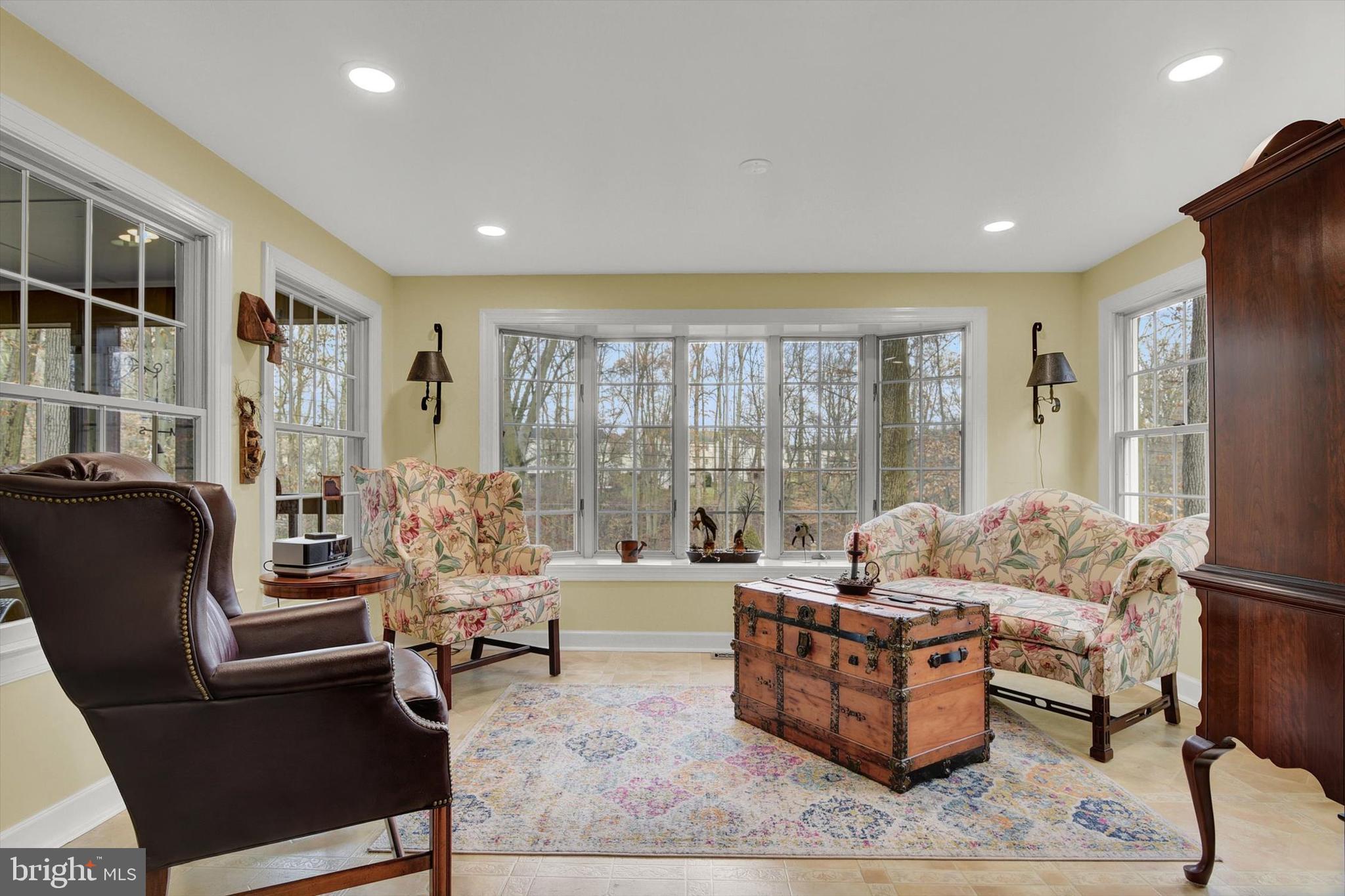 IVY HILLS - Residential