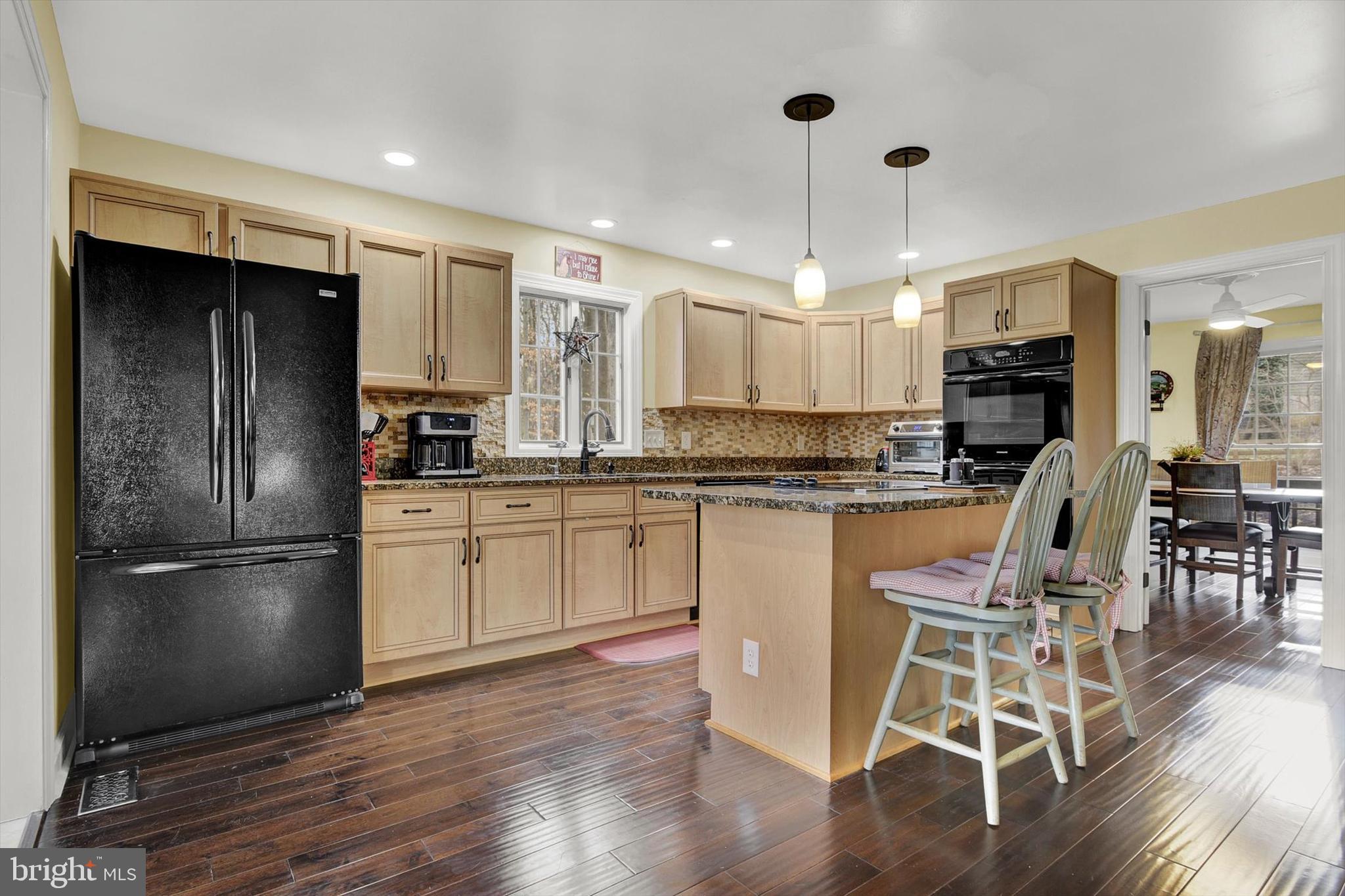 IVY HILLS - Residential