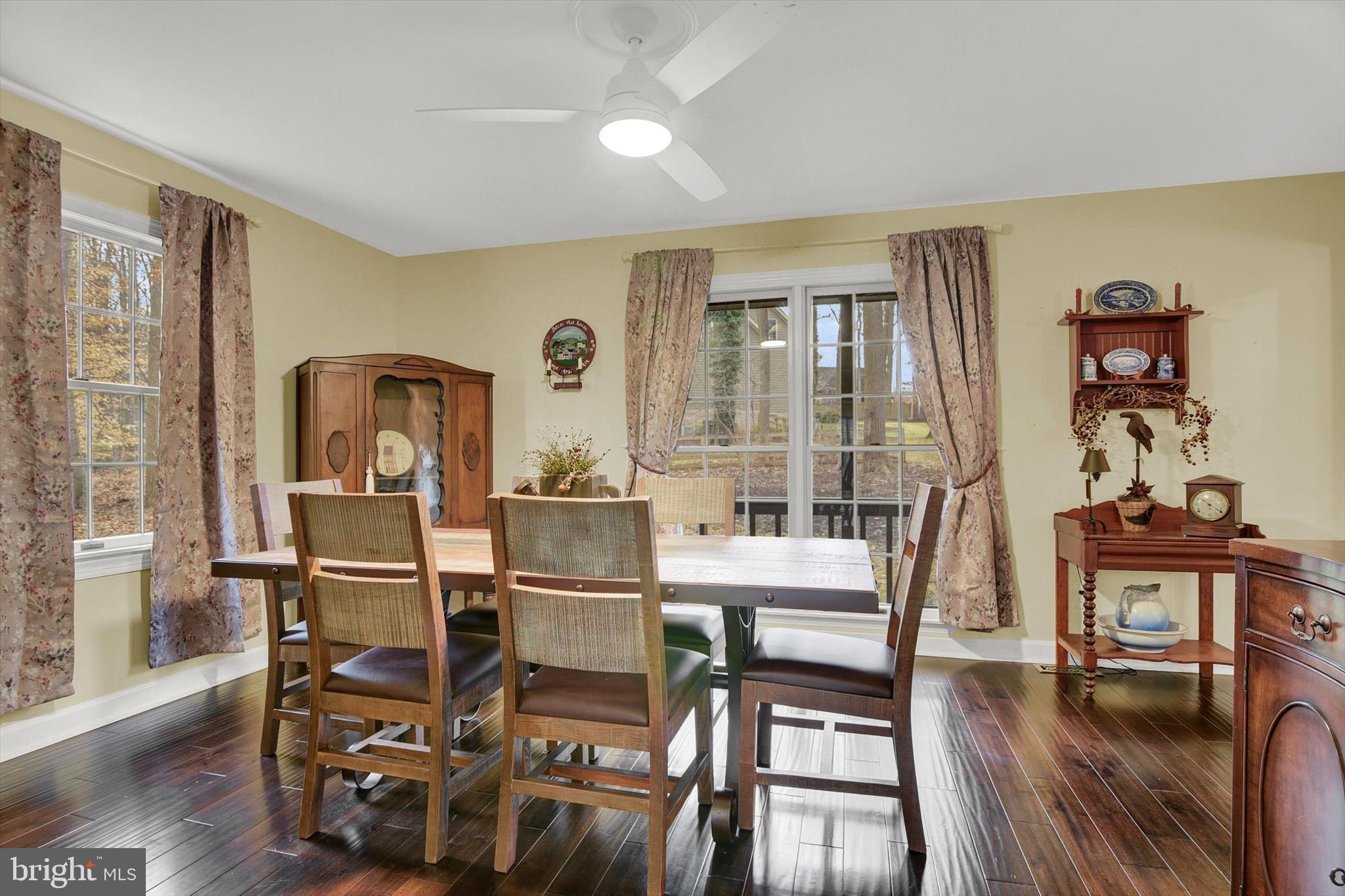 IVY HILLS - Residential