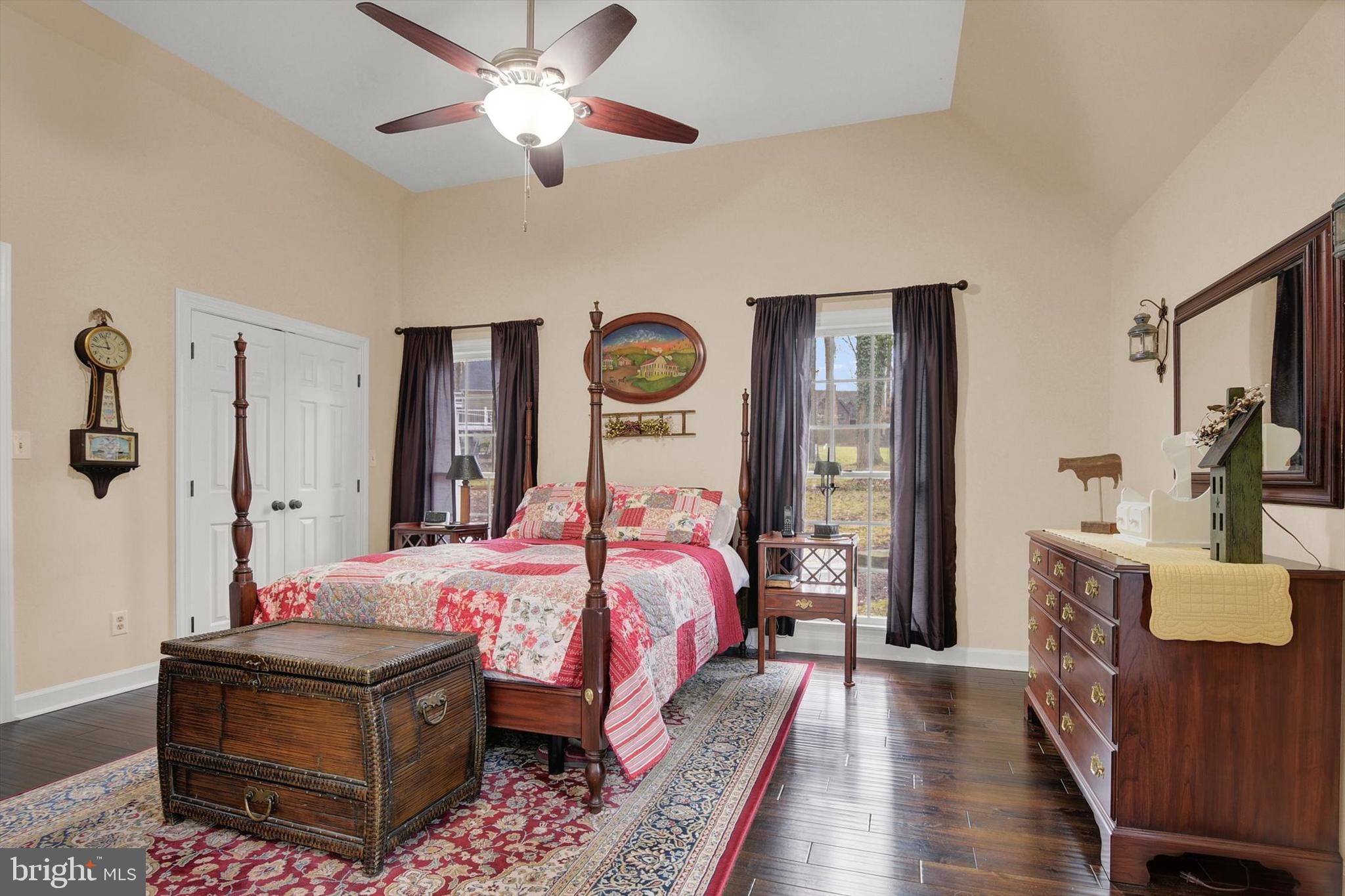 IVY HILLS - Residential