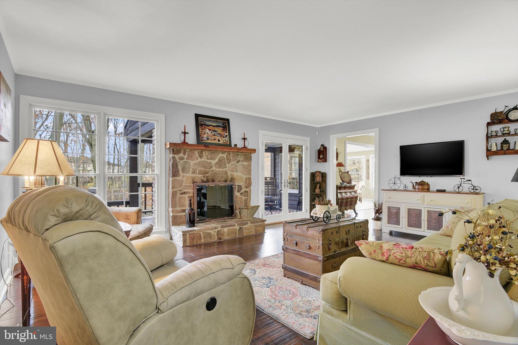 IVY HILLS - Residential