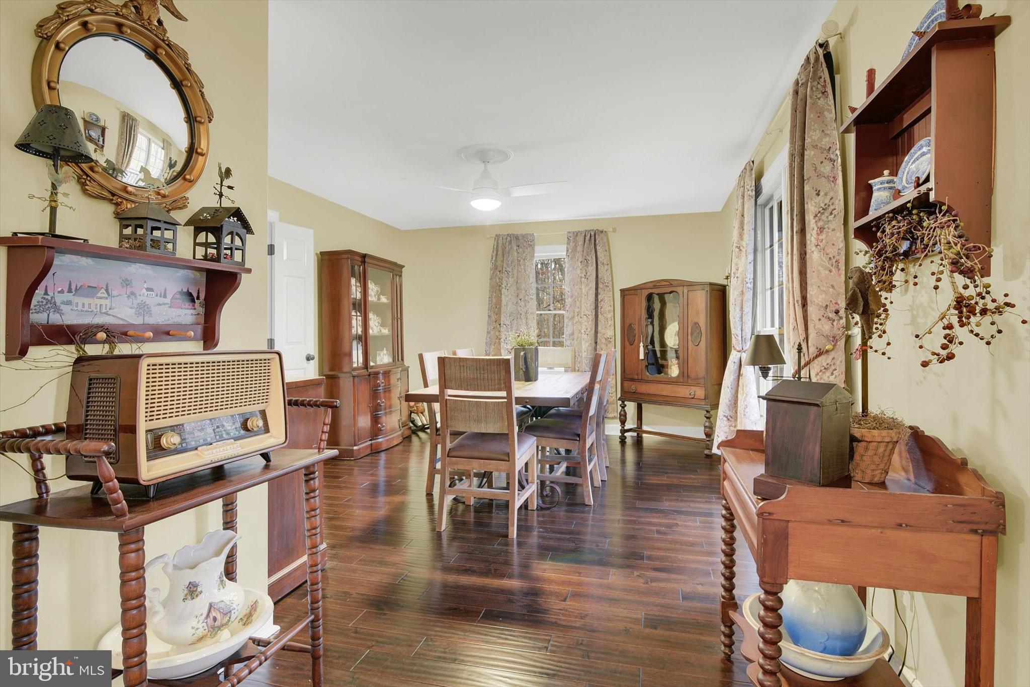 IVY HILLS - Residential