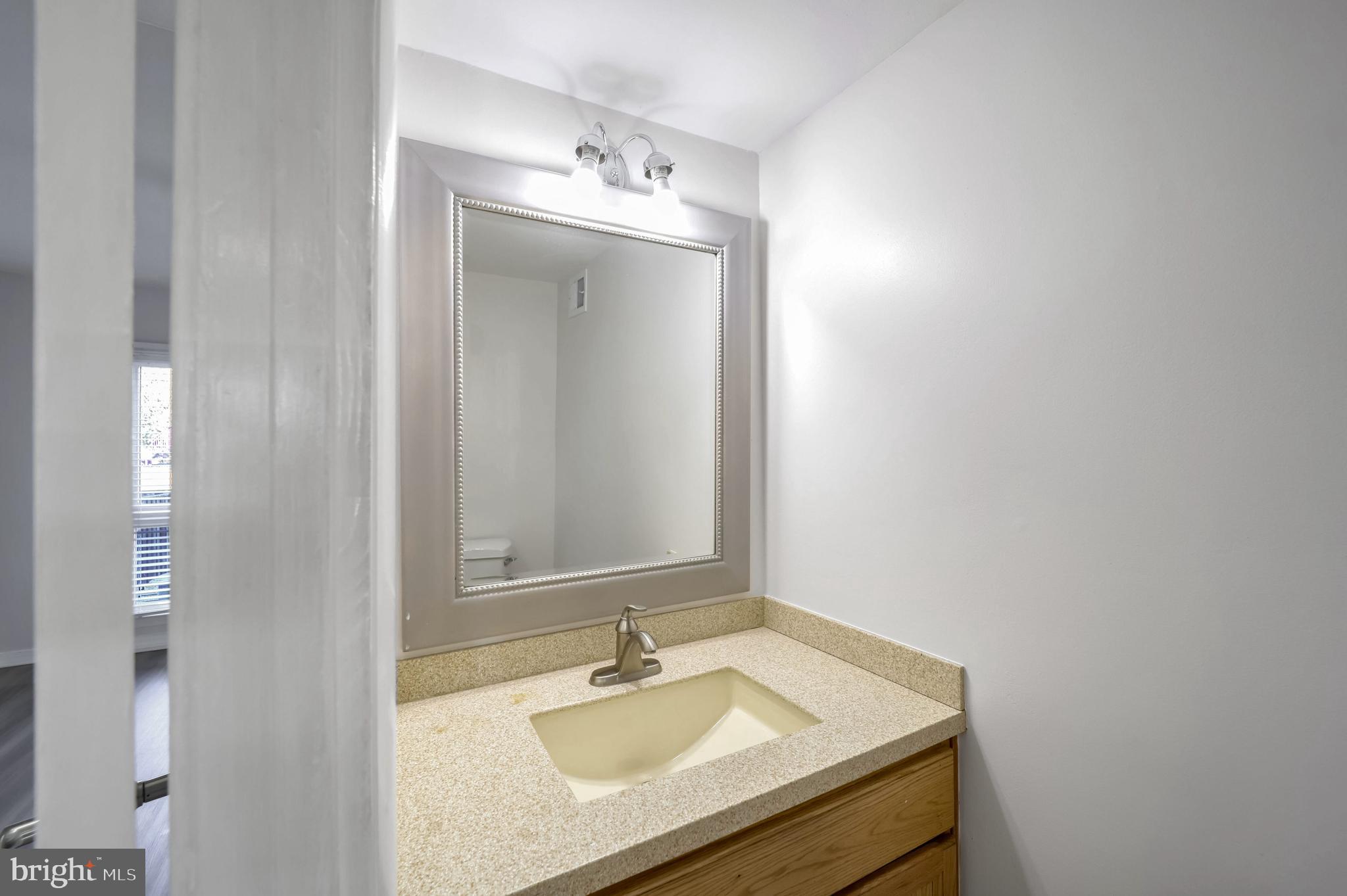 CROFTON MEADOWS - Residential Lease