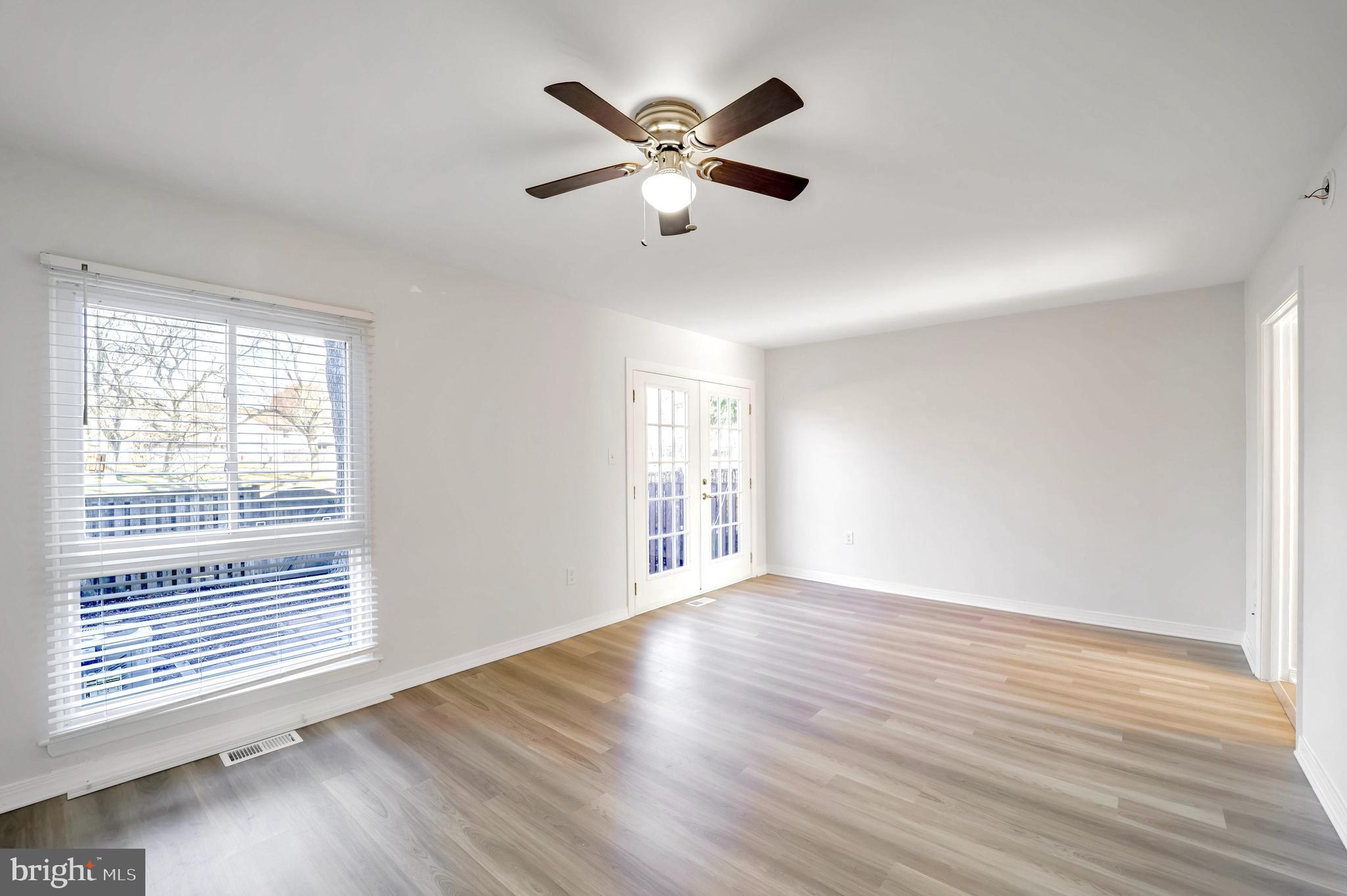 CROFTON MEADOWS - Residential Lease