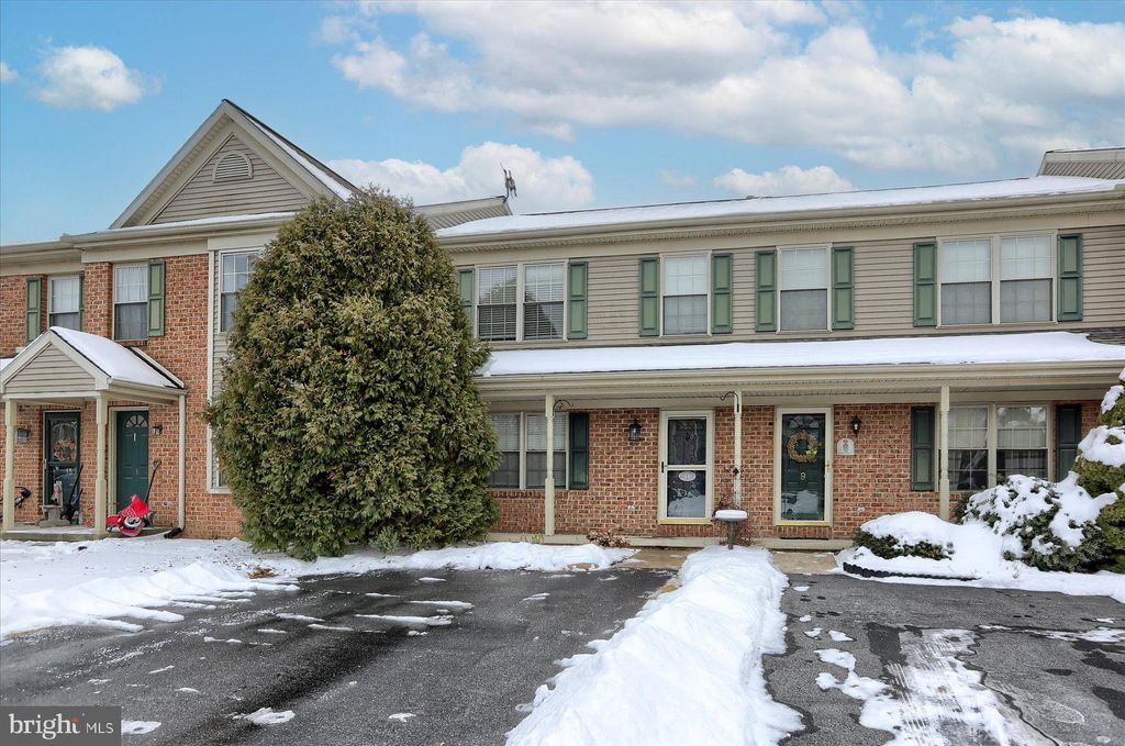 Photo of 11 Windemere Court, Elizabethtown, PA 17022 (MLS # PALA2046052)