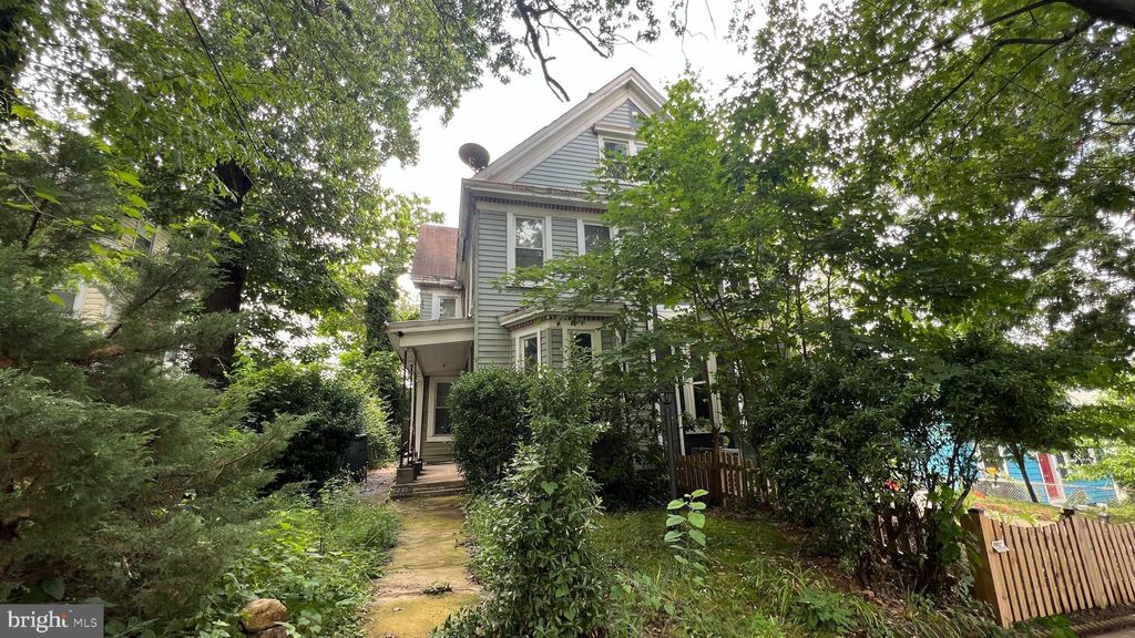 Photo of 1241 Perry Street NE, WASHINGTON, DC 20017 (MLS # DCDC2233332)