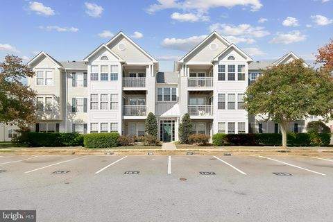 Photo of 7515 Snowpea Court #167-L, ALEXANDRIA, VA 22306 (MLS # VAFX2276722) Photo of 7515 Snowpea Court #167-L, ALEXANDRIA, VA 22306 (MLS # VAFX2276722)