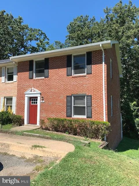 400 Lyndale Court, Fredericksburg, VA MLS: VAST2039062