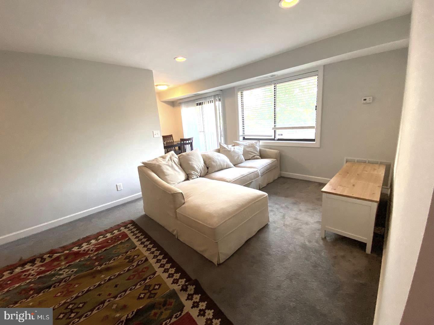 6437 RICHMOND HIGHWAY 201