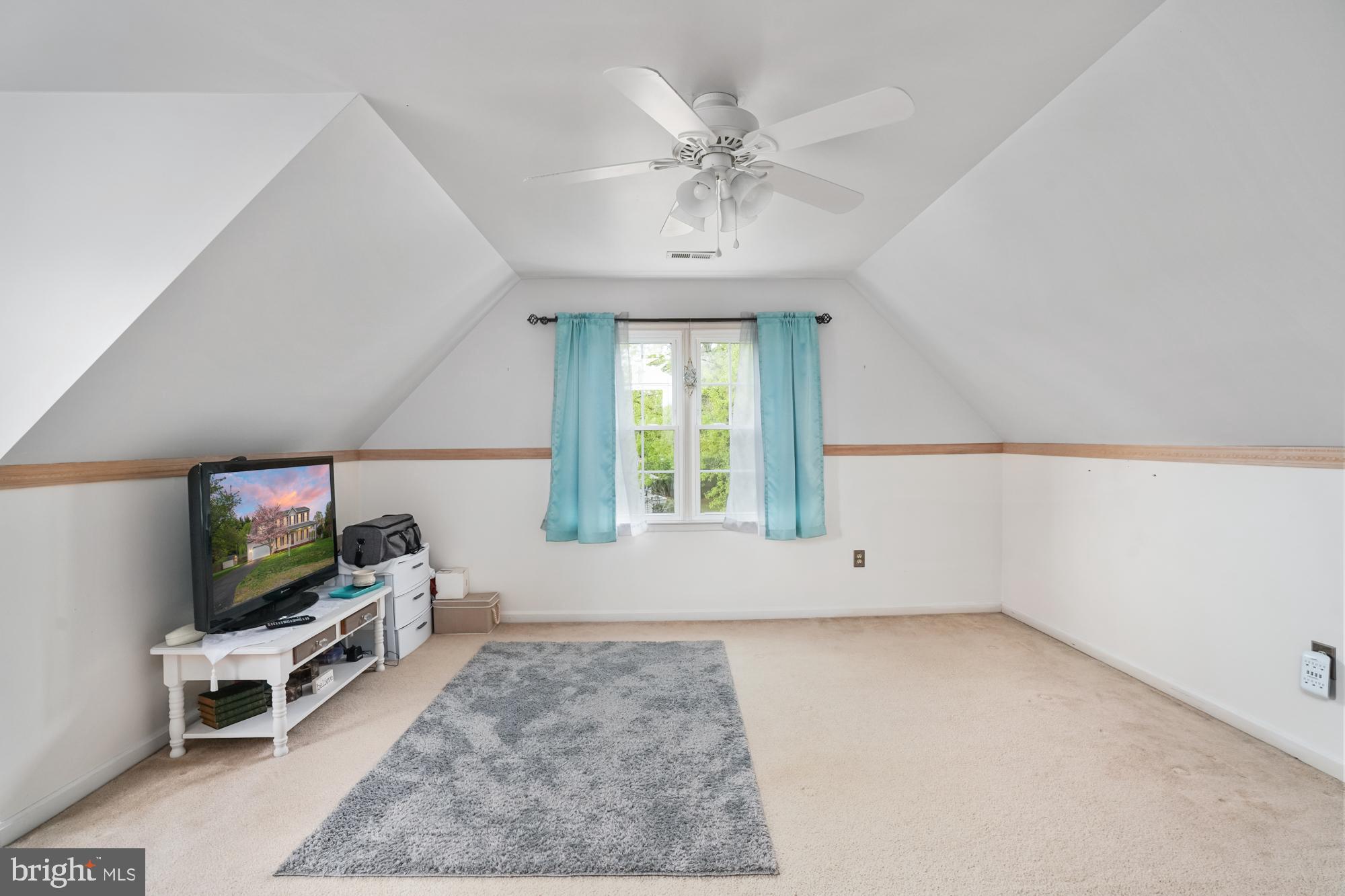 CEDAR RIDGE - Residential