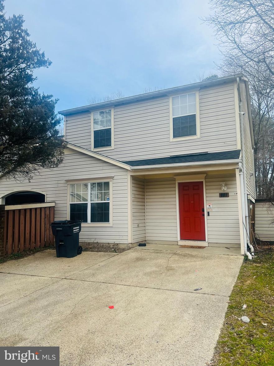 Enjoy the proximity to local stores, restaurants, and Patuxent River NAS while having a VERY spacious townhome with a large fenced yard and patio. This townhouse is located in the Columbia Commons subdivision between Pegg and Great Mills Road.  Nestled in the back of the subdivision, the home boasts 1620 sqft of living space and a 40 ft by 60 ft fenced back yard with a tall privacy fence. Enter the front door and enjoy a stylish tile floor that leads into the kitchen/dining room with an open concept overlooking the large living room. The kitchen has tons of counter space, a pantry, and all-electric appliances including an oven, fridge, and dishwasher.  A half bath is on the first floor for your guests, and an additional sunroom with skylights and a vaulted ceiling makes for great entertaining.  The living room and sunroom each have sliding glass doors leading to the concrete porch and backyard. 
The home features two master bedrooms, each with a full bath attached and one with a jacuzzi and double sinks.  Each has plenty of closets for all your belongings.  Between the bedrooms on the second floor is a full-sized washer and dryer. The roof was replaced with architectural shingles in 2018 and the HVAC was replaced with a high-efficiency electric heat pump in 2018 as well. The home features two private parking spaces as well as shared parking in the community.
A tenant is presently living in the property and has expressed interest in staying; however, can relocate with proper notice.