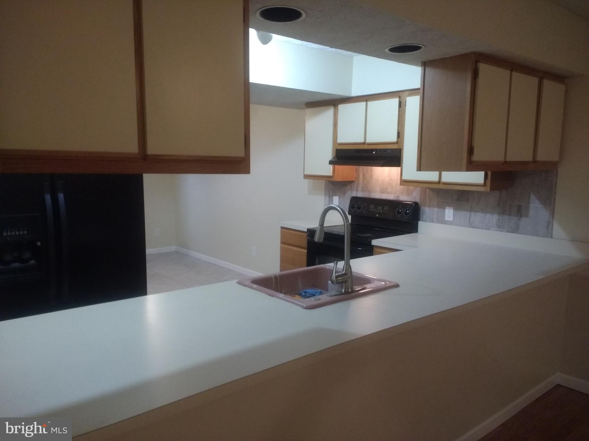 COLUMBIA COMMONS - Residential