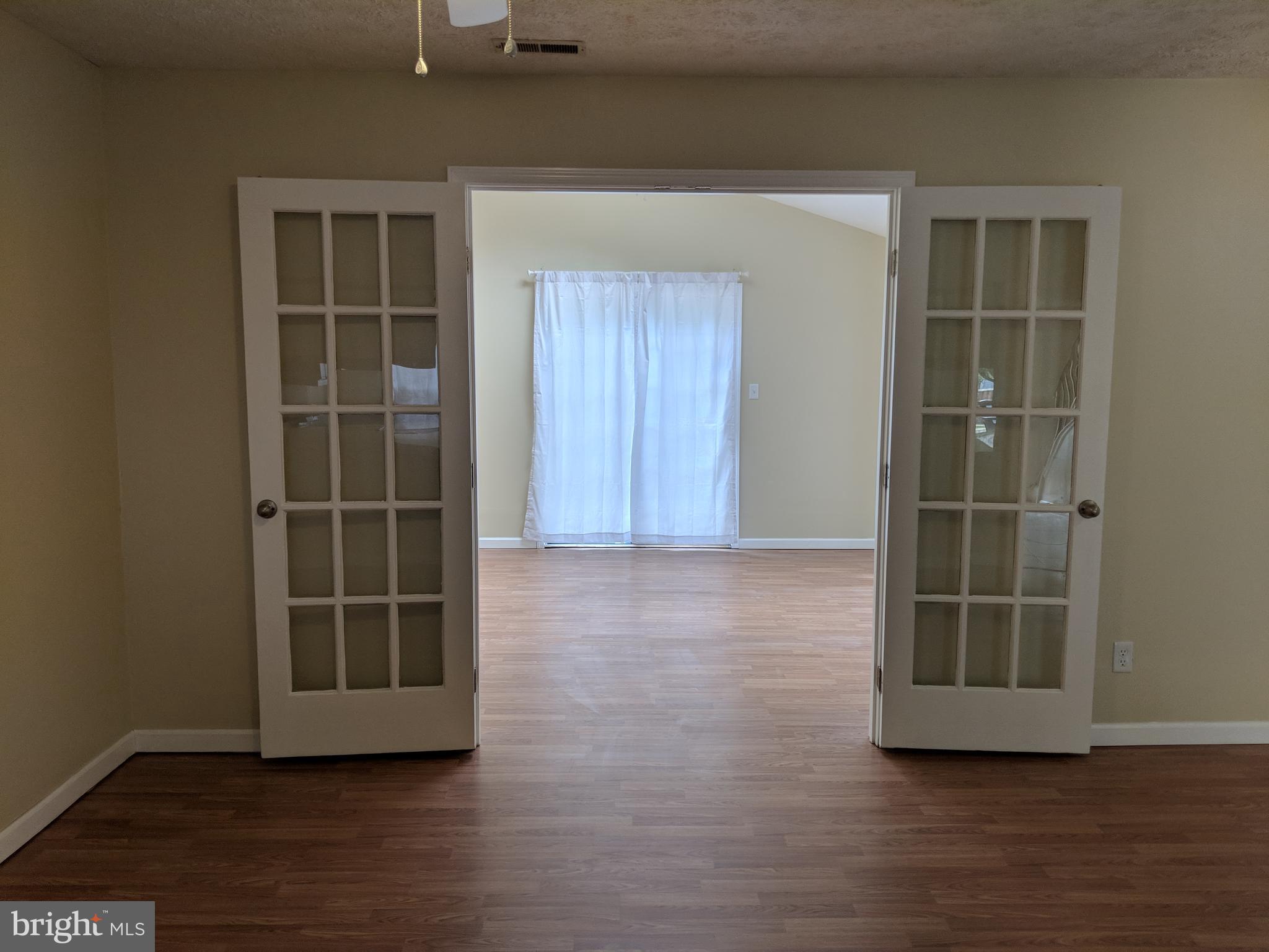 COLUMBIA COMMONS - Residential