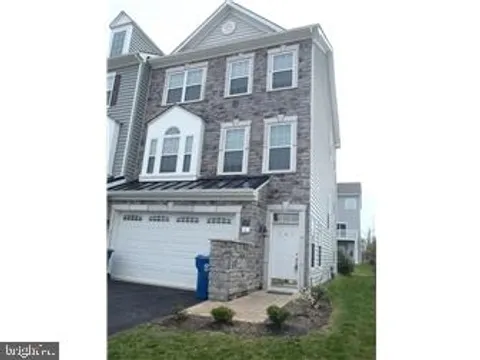 2 Grissom Drive, Bear, DE MLS: DENC2088798