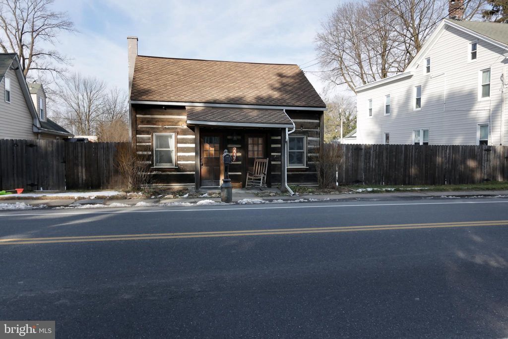 Photo of 2237 Marietta Avenue, Lancaster, PA 17603 (MLS # PALA2047104)