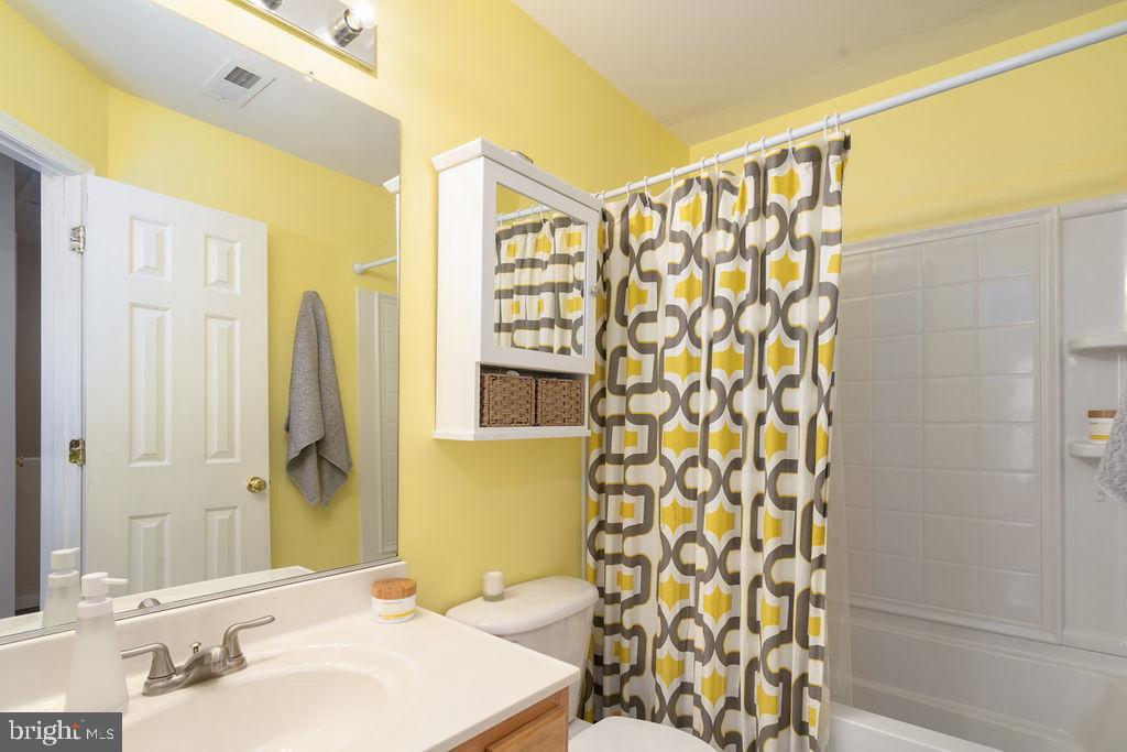 STONE RIVER - Residential