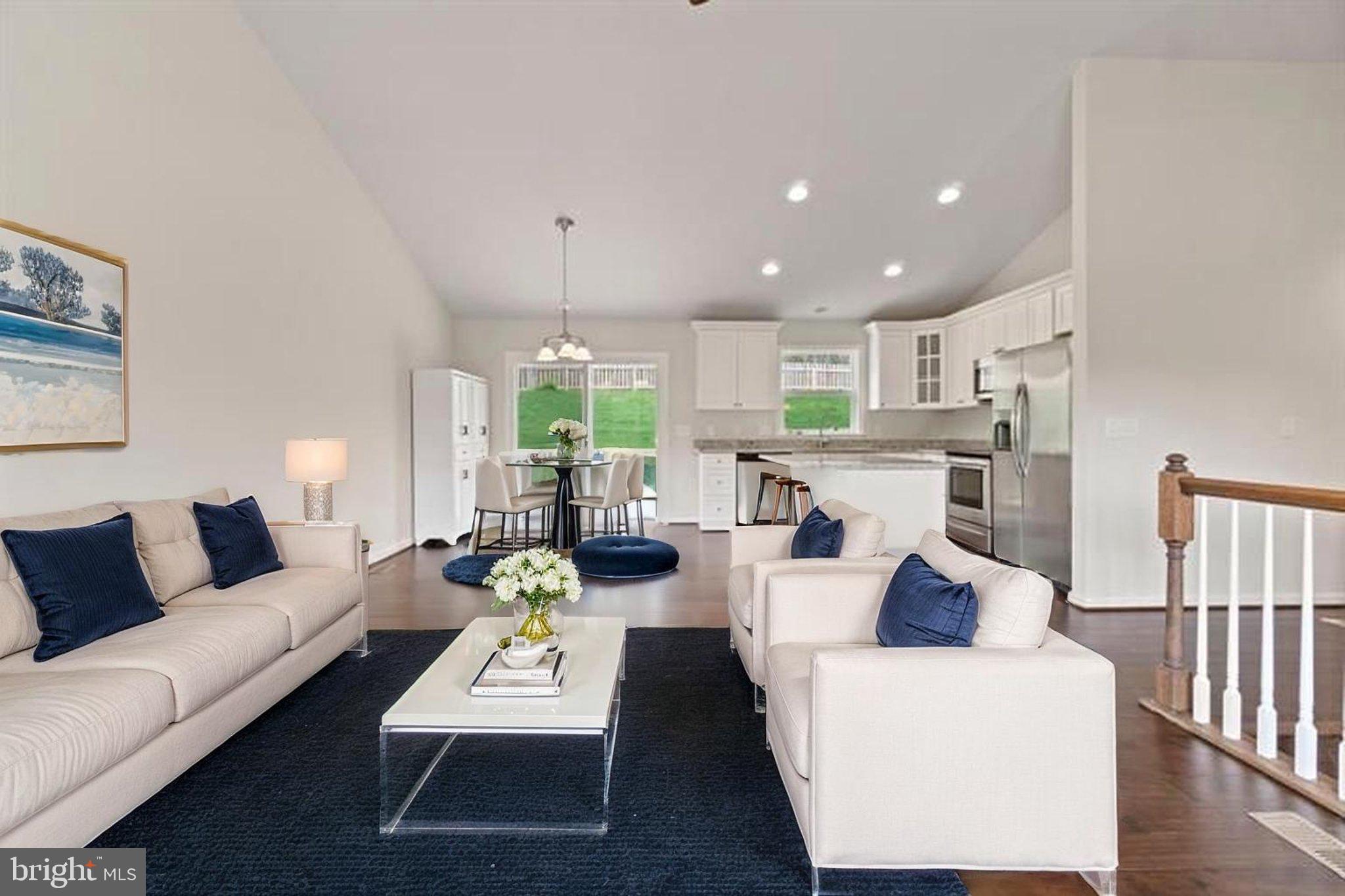 ARGYLE HILLS - Residential