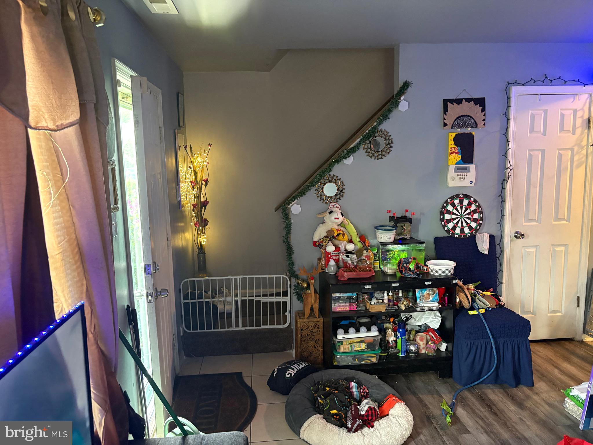 3803 TALL PINES
