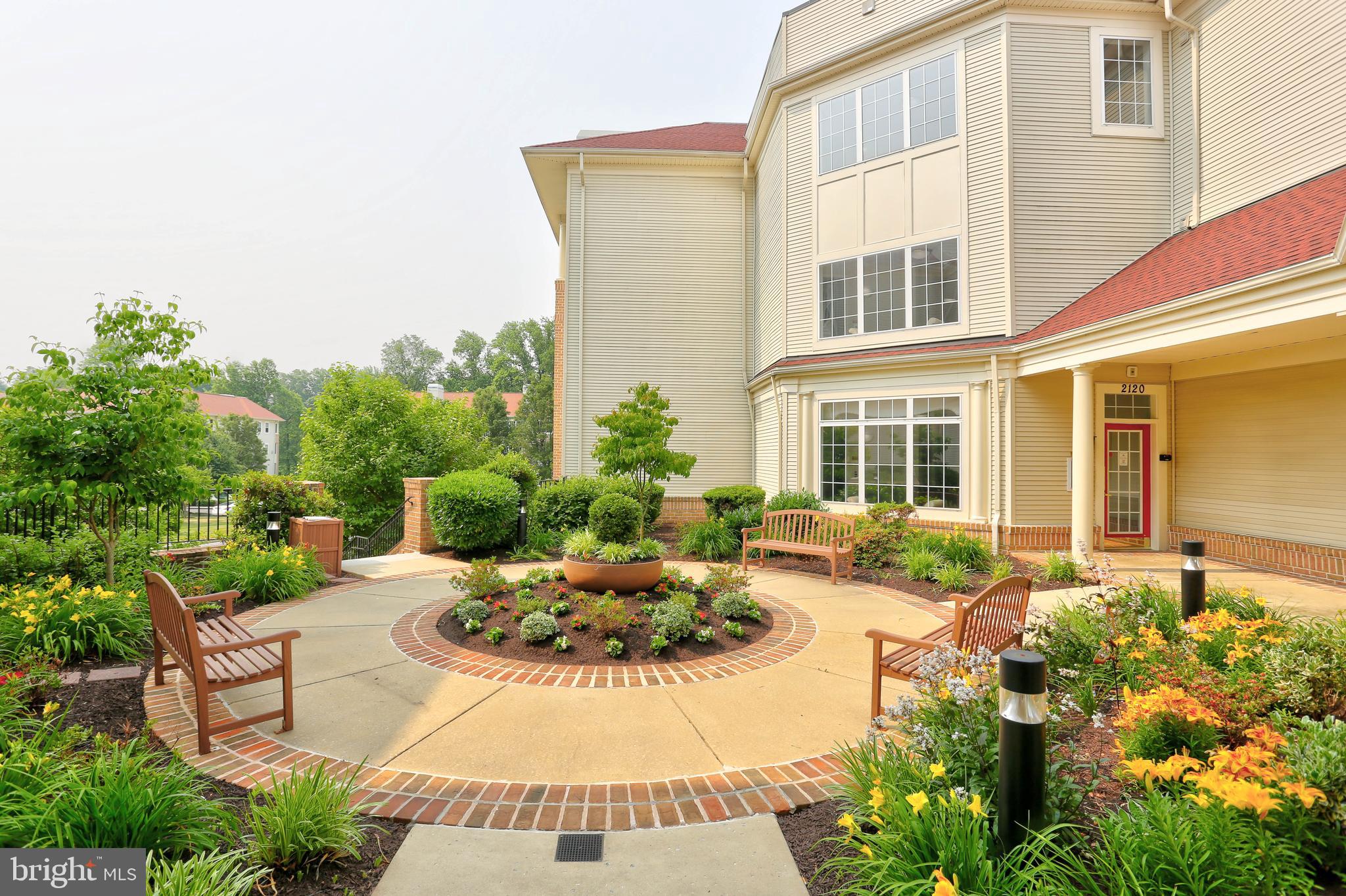 WAVERLY WOODS - Residential