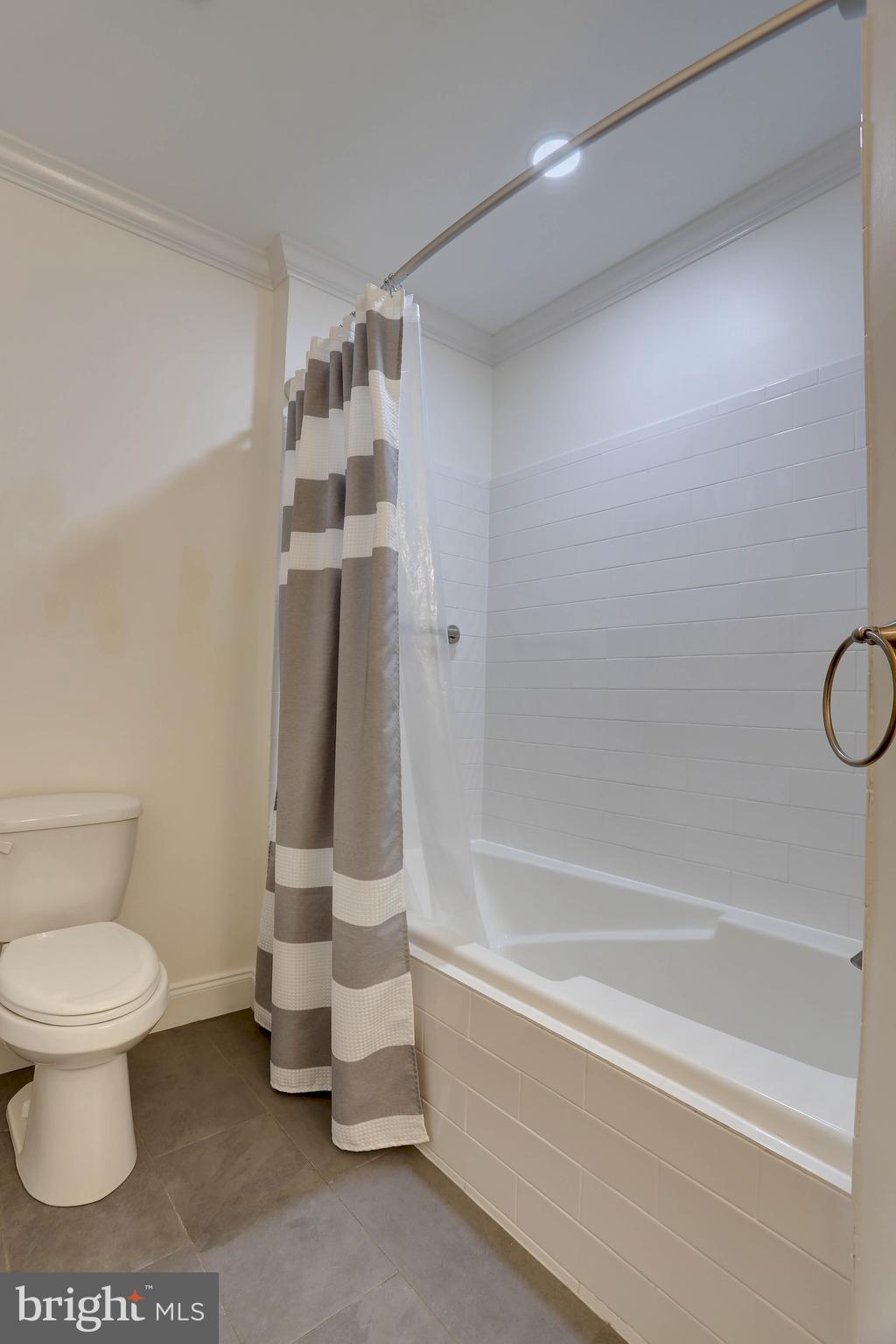 WAVERLY WOODS - Residential