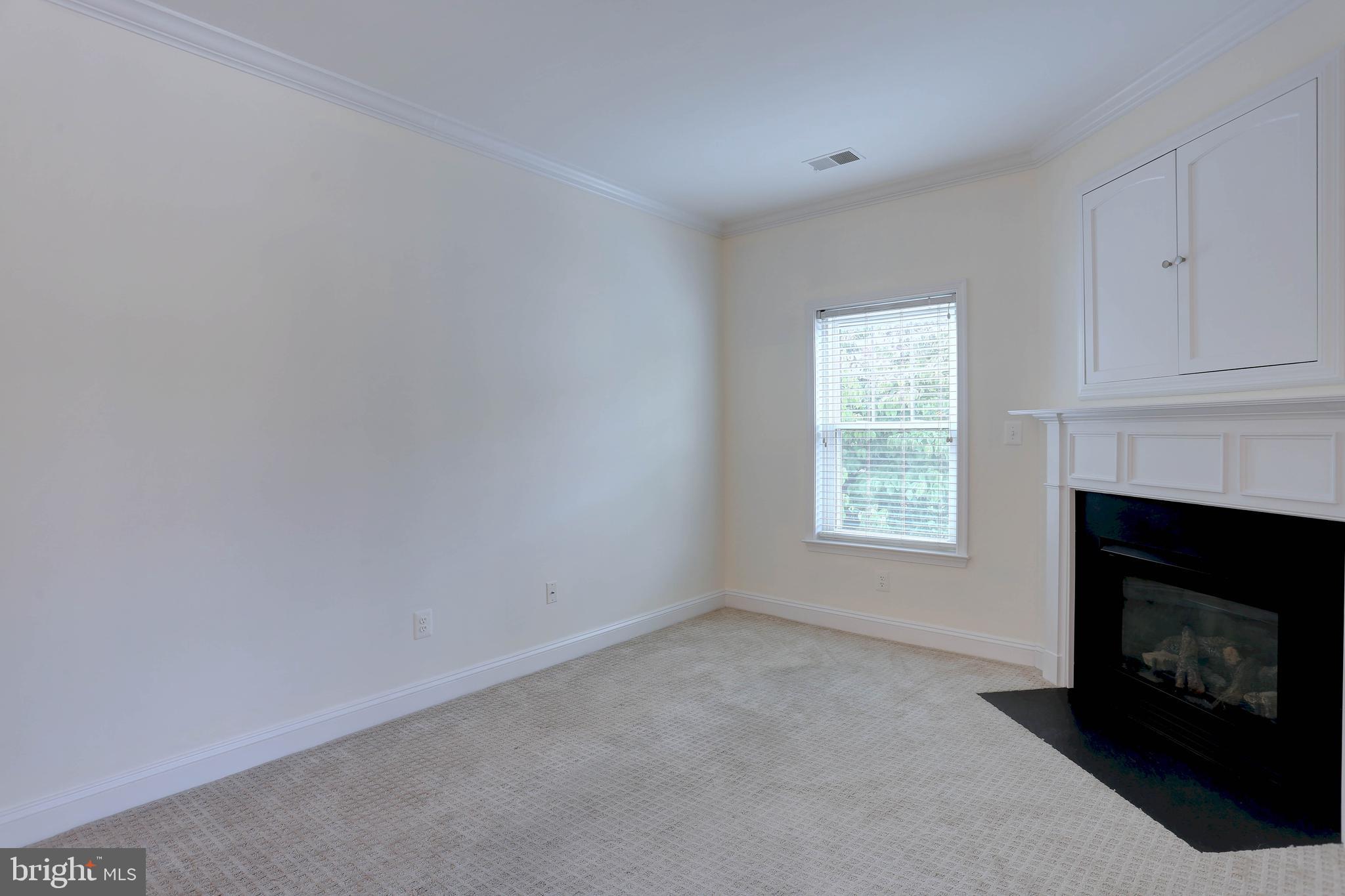 WAVERLY WOODS - Residential