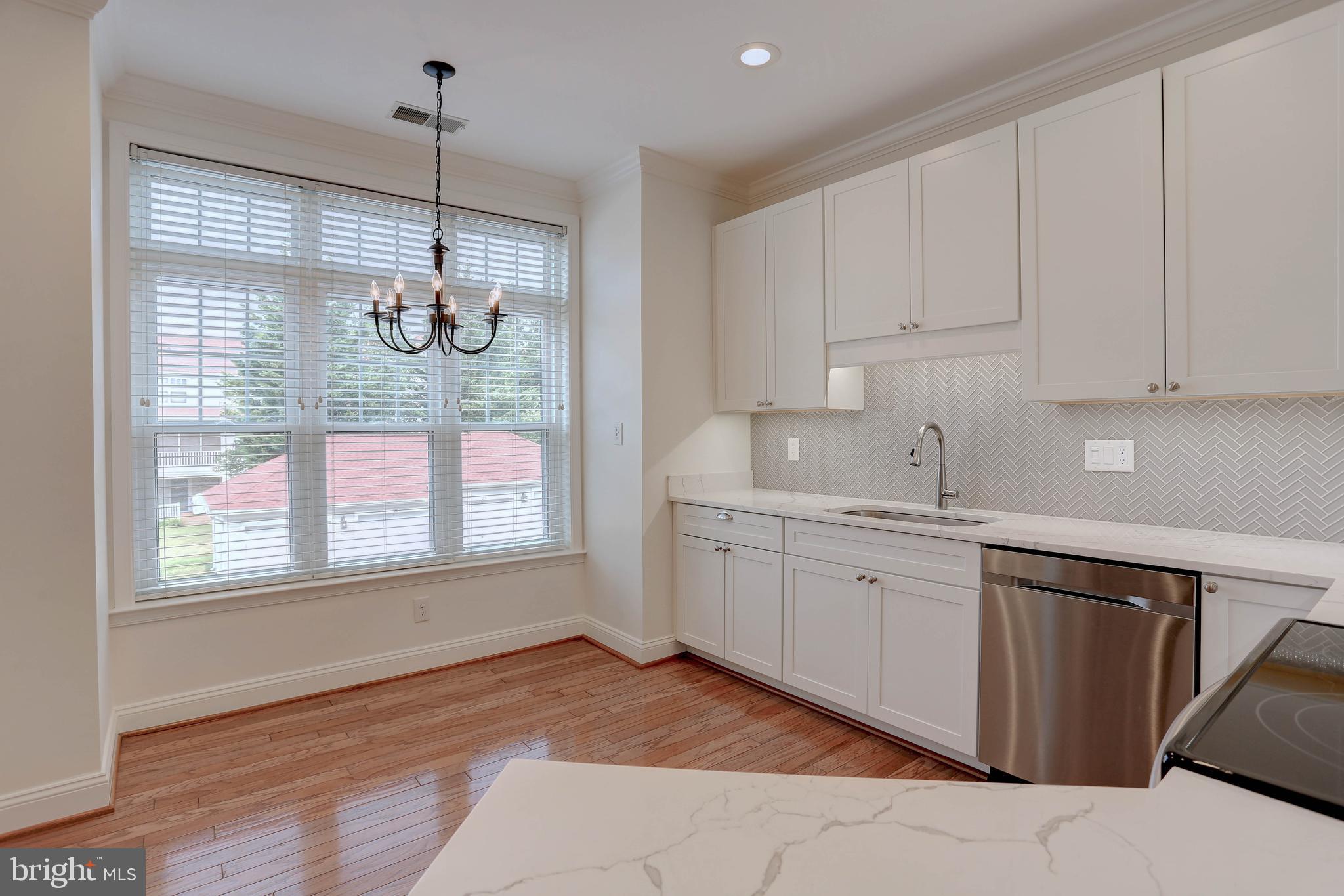 WAVERLY WOODS - Residential