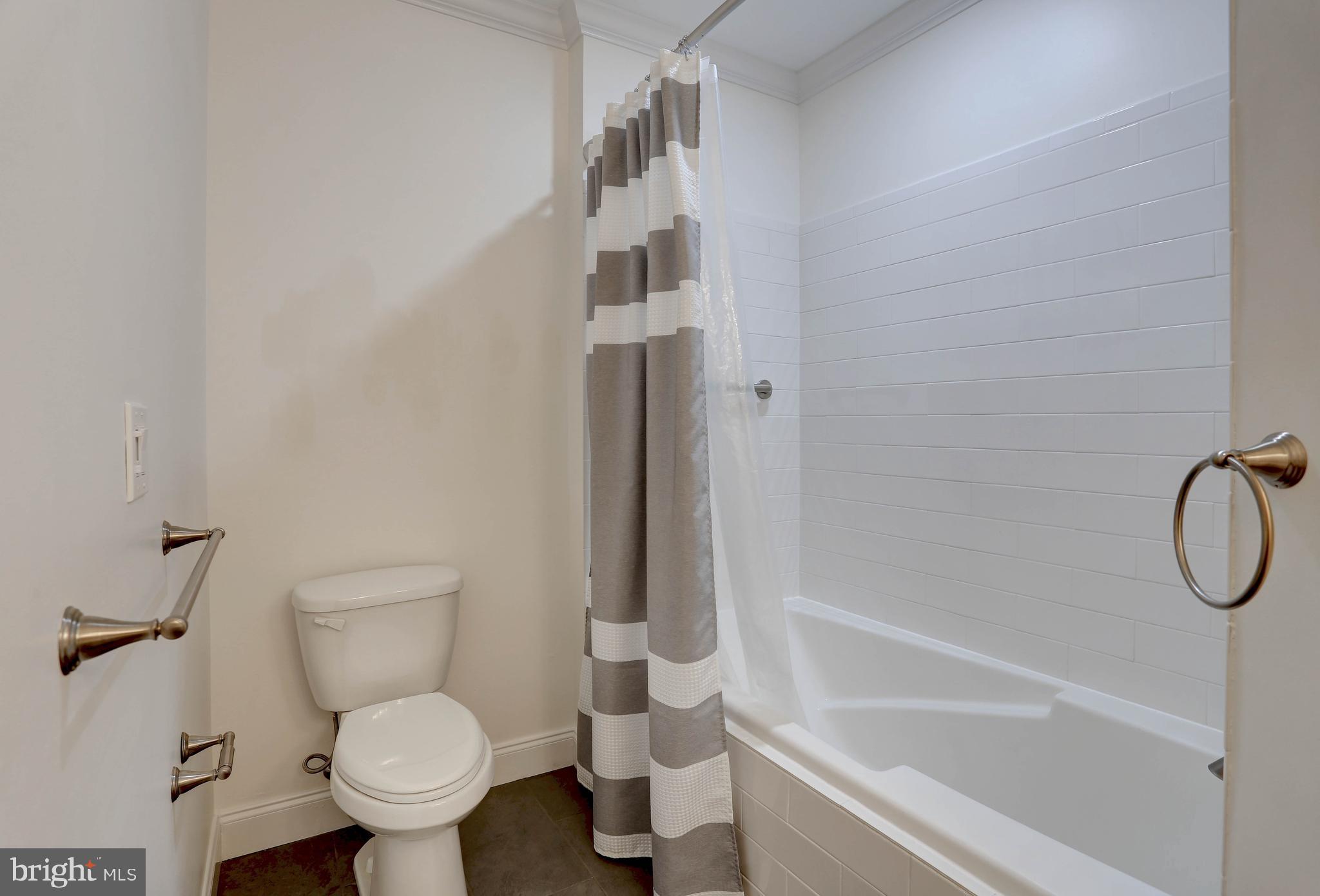 WAVERLY WOODS - Residential