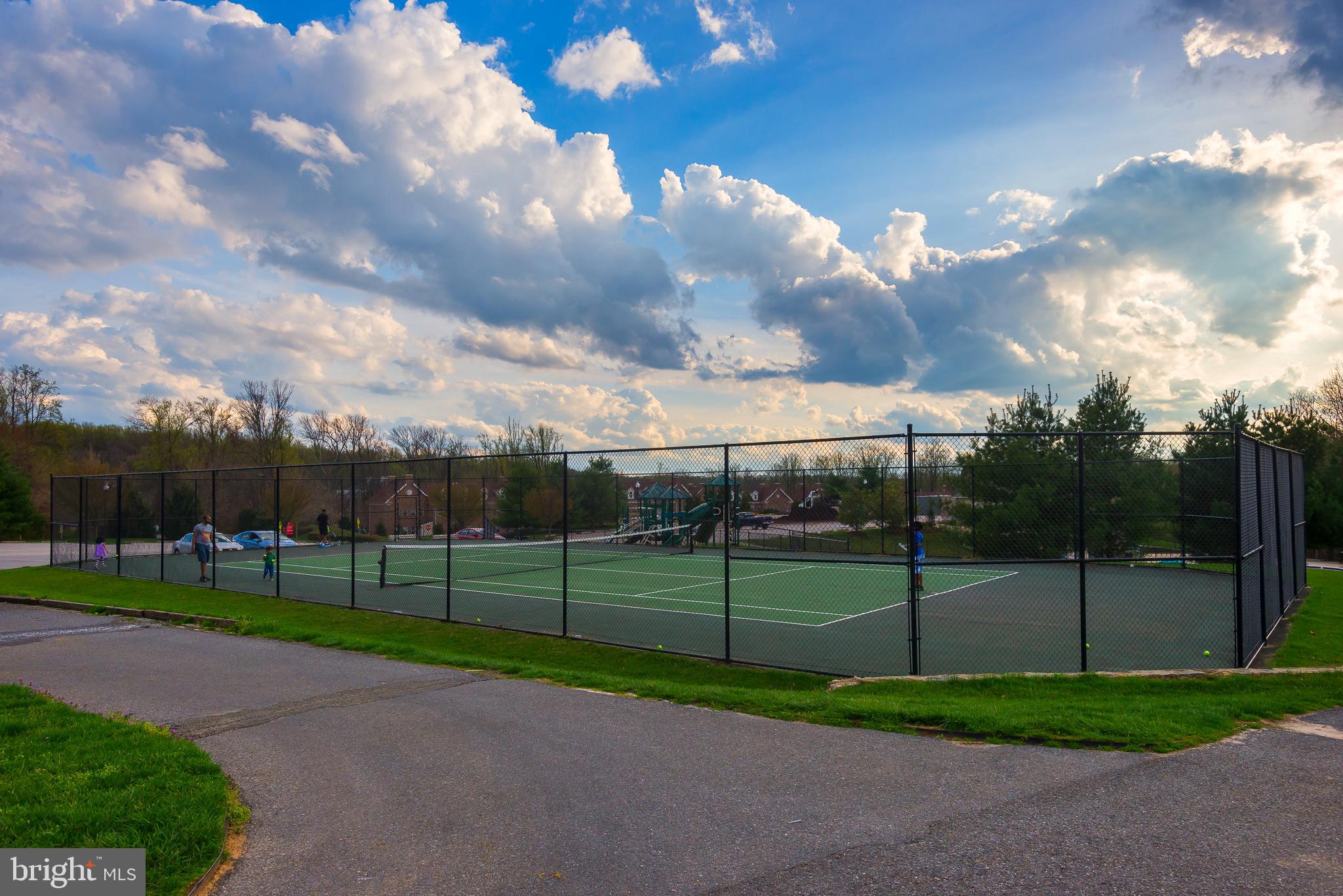 WAVERLY WOODS - Residential