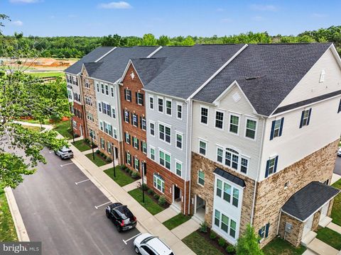 Condo For Sale - 7965 Independence Drive<br/> SPOTSYLVANIA, VA 22553