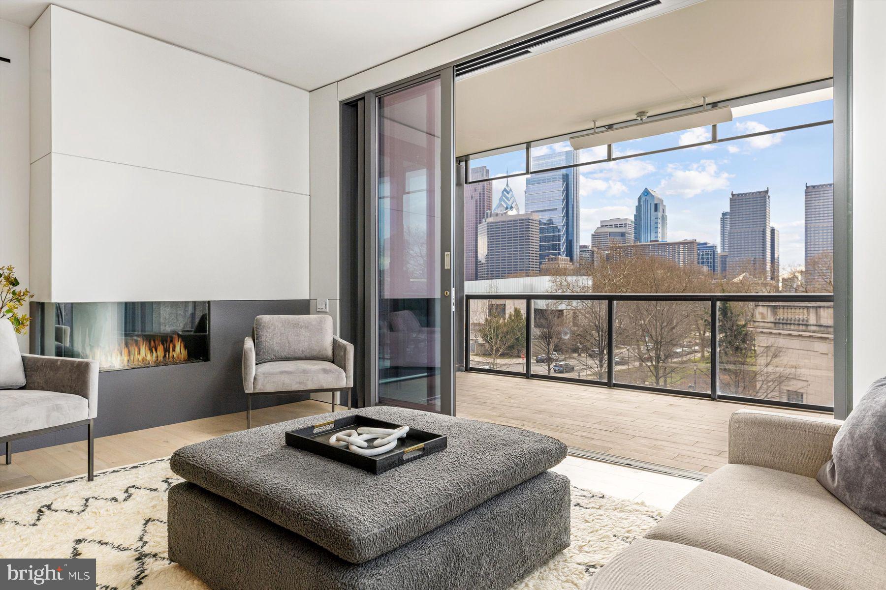 ART MUSEUM AREA - Residential Lease