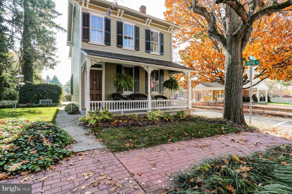 Photo of 28 W HIGH ST, MARIETTA, PA 17547 (MLS # PALA2027268)