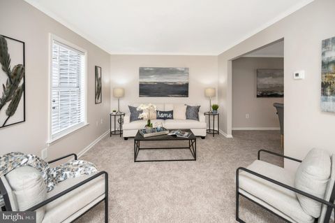 Photo of 4755 S Park Court S, WOODBRIDGE, VA 22193 (MLS # VAPW2116314)